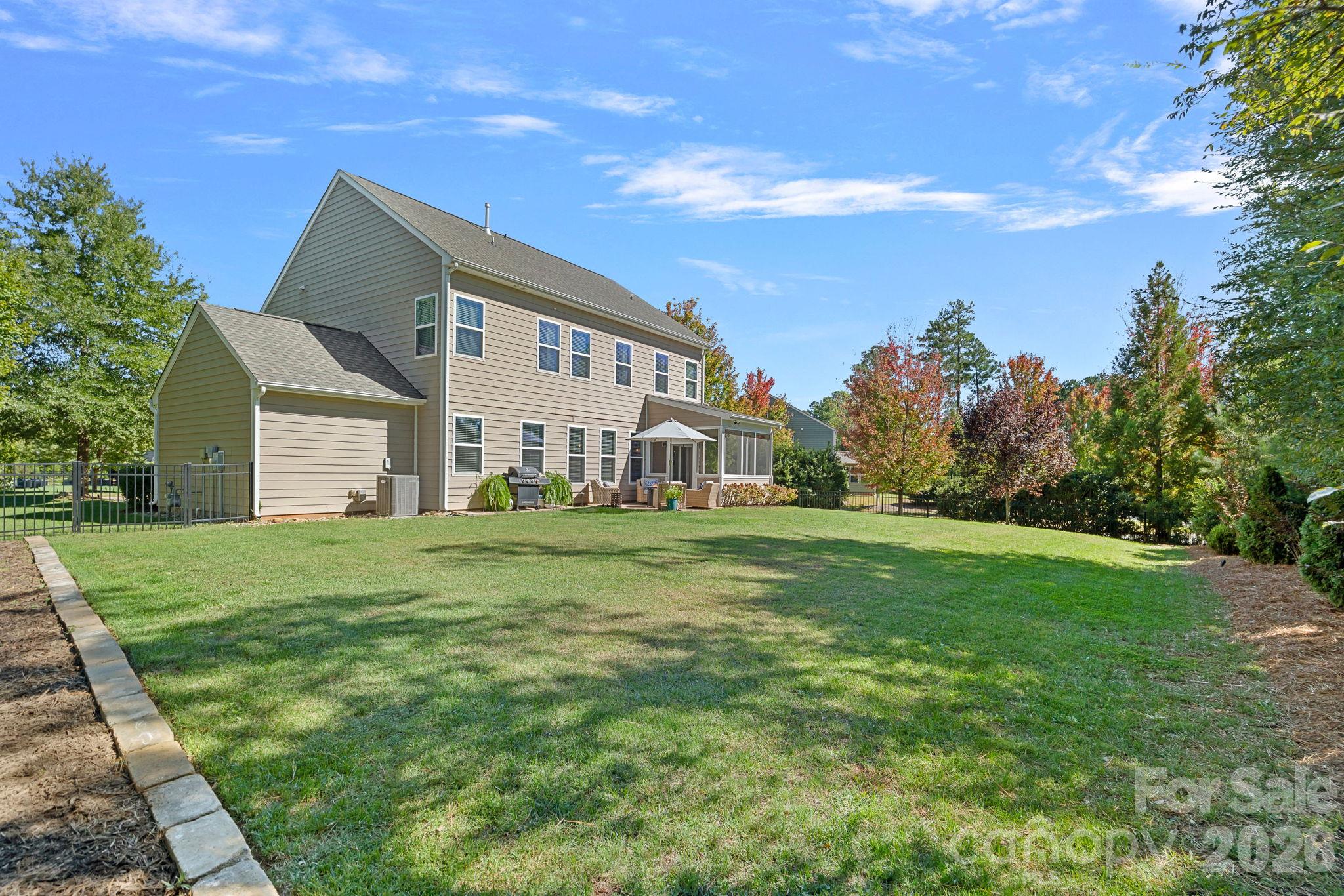 9038 Loch Glen Way Property Photo 36