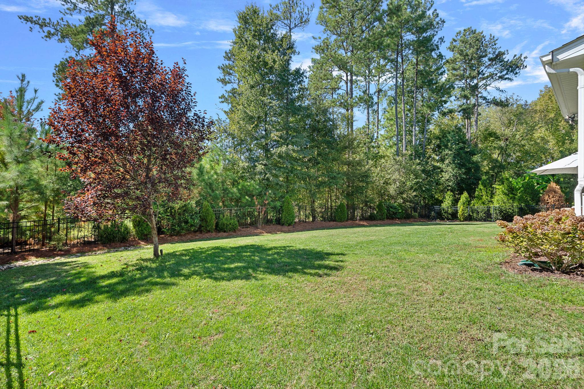 9038 Loch Glen Way Property Photo 38