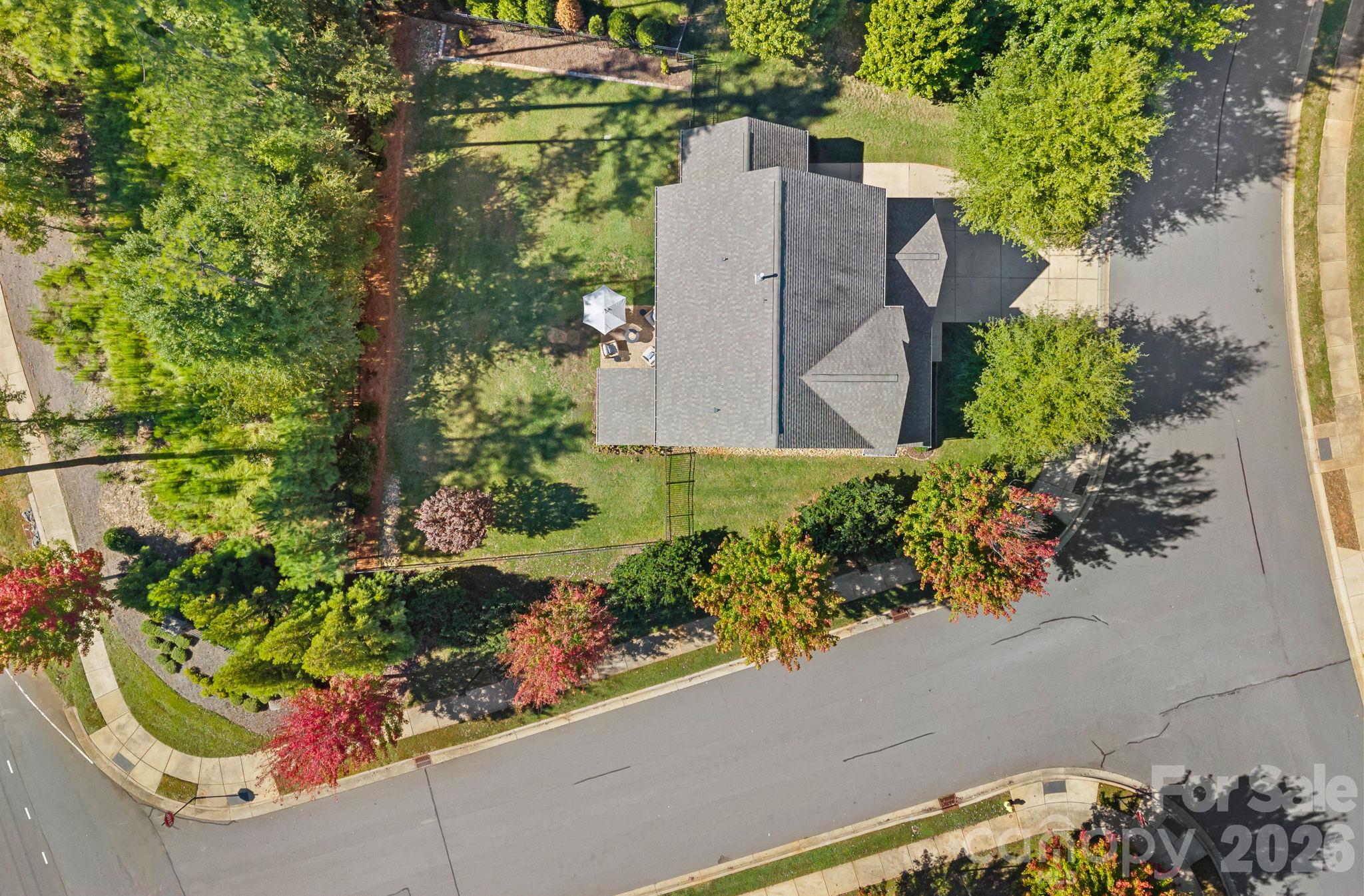 9038 Loch Glen Way Property Photo 40