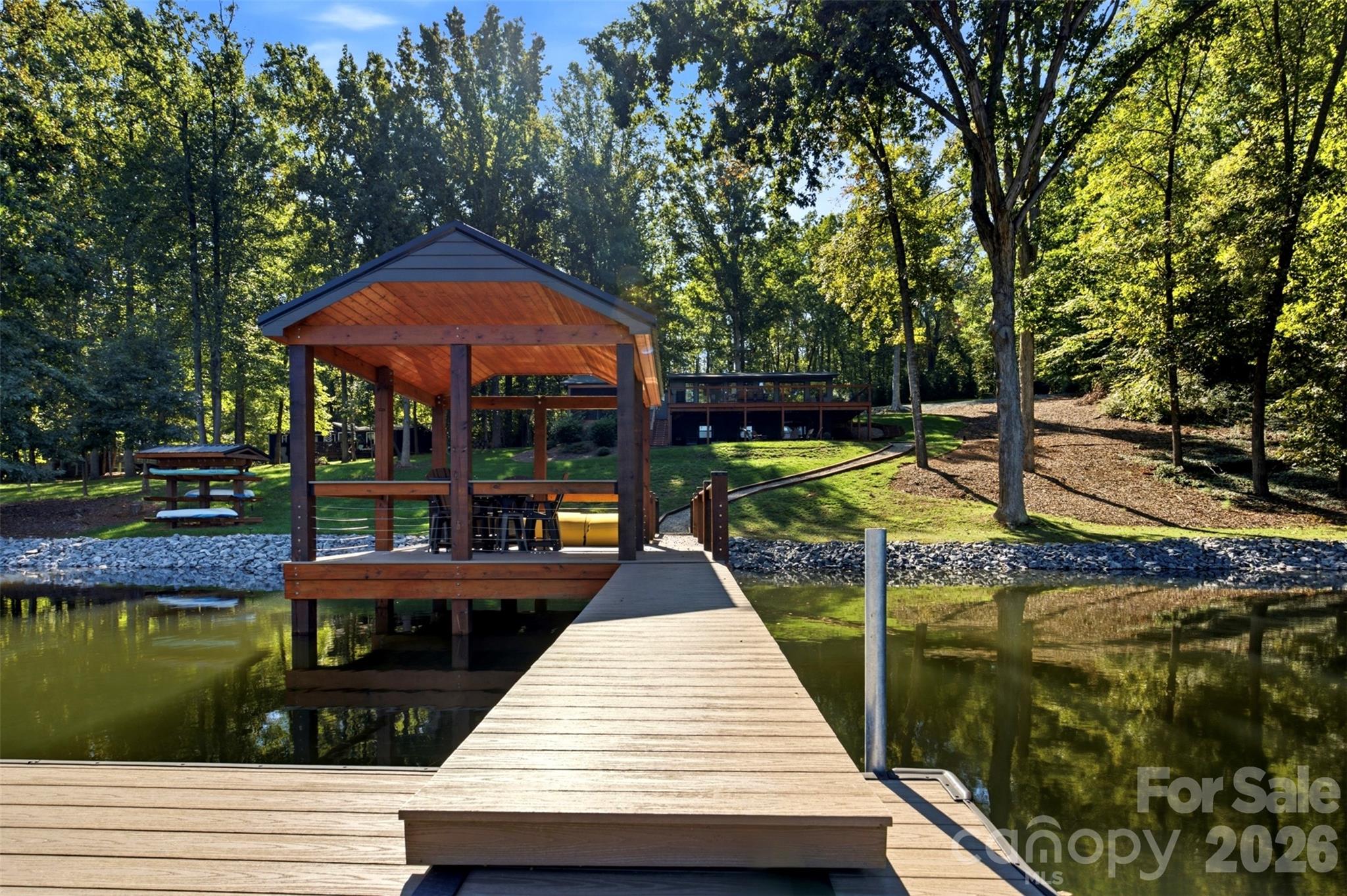 128 Wickford Lane Property Photo 1