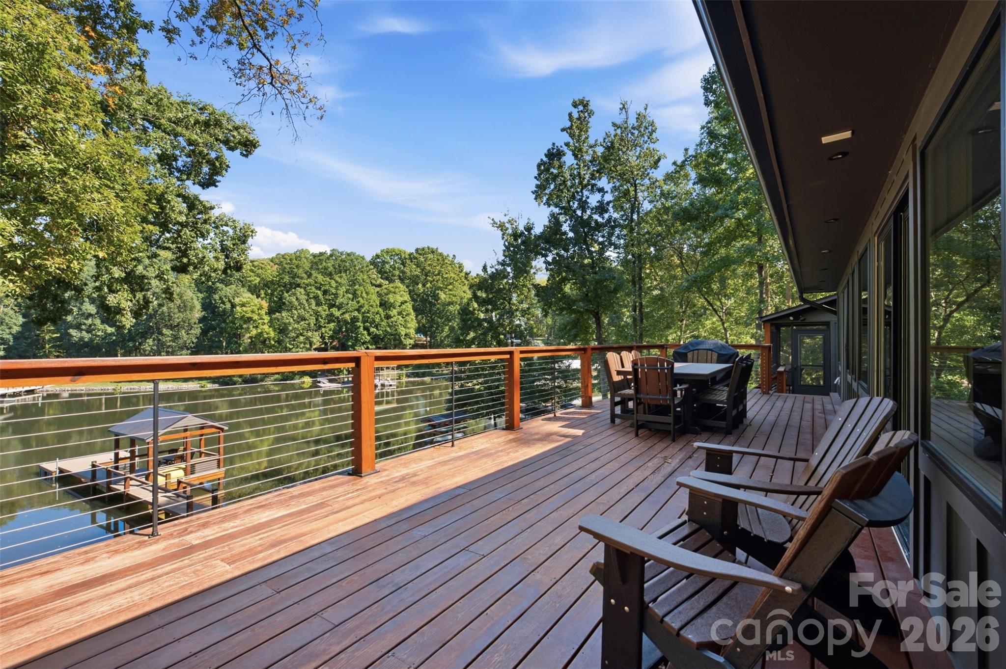 128 Wickford Lane Property Photo 3