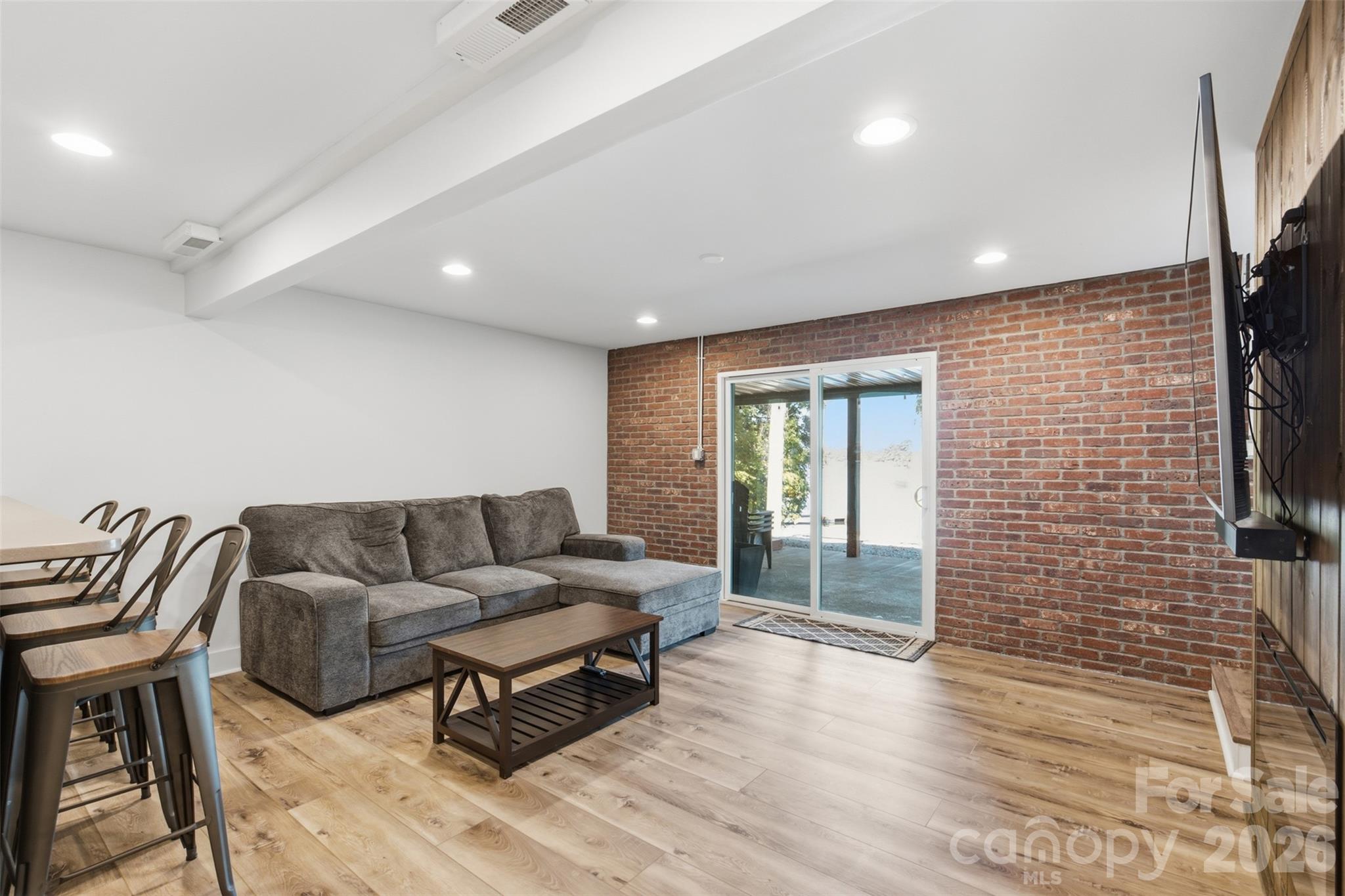 128 Wickford Lane Property Photo 17