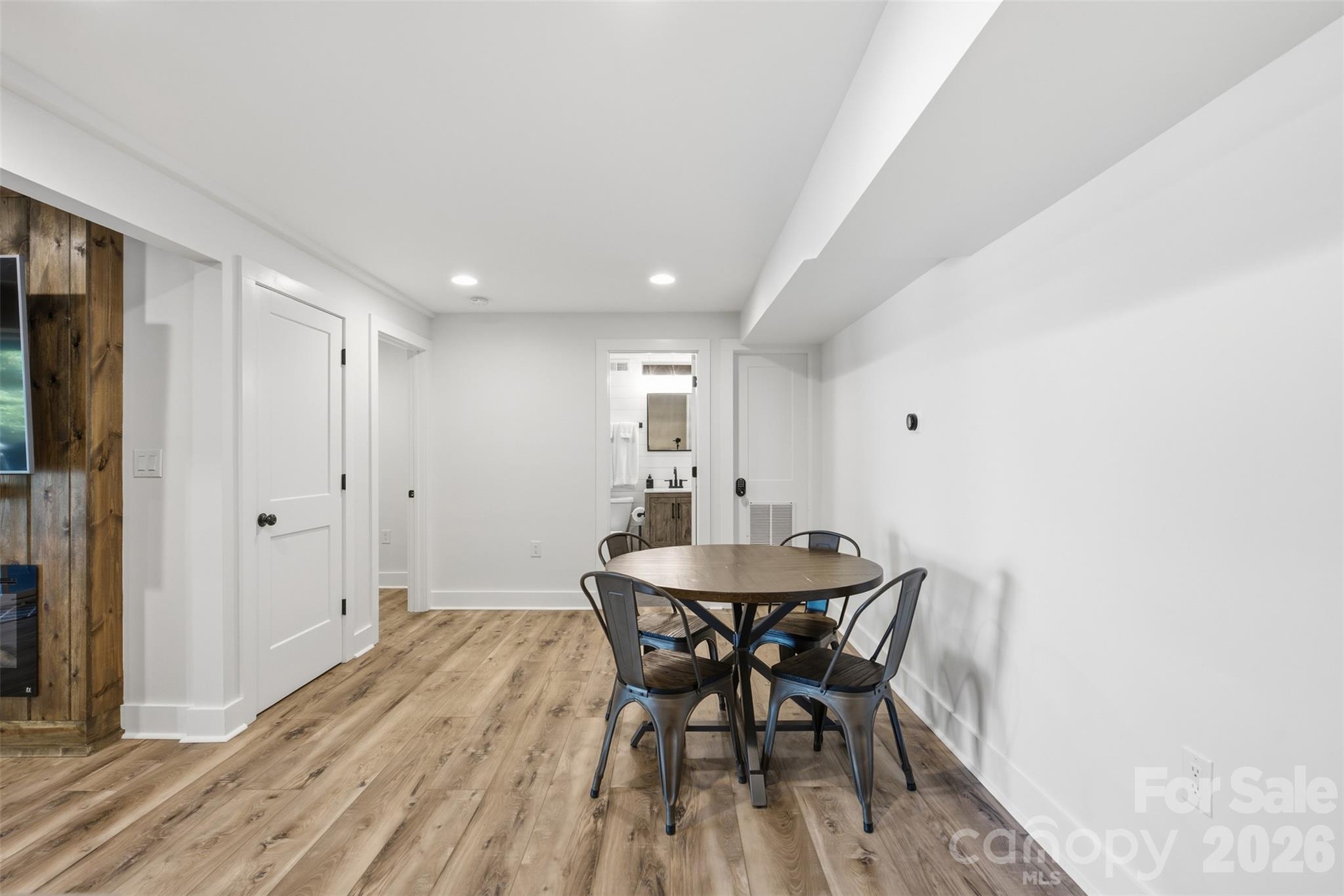 128 Wickford Lane Property Photo 19