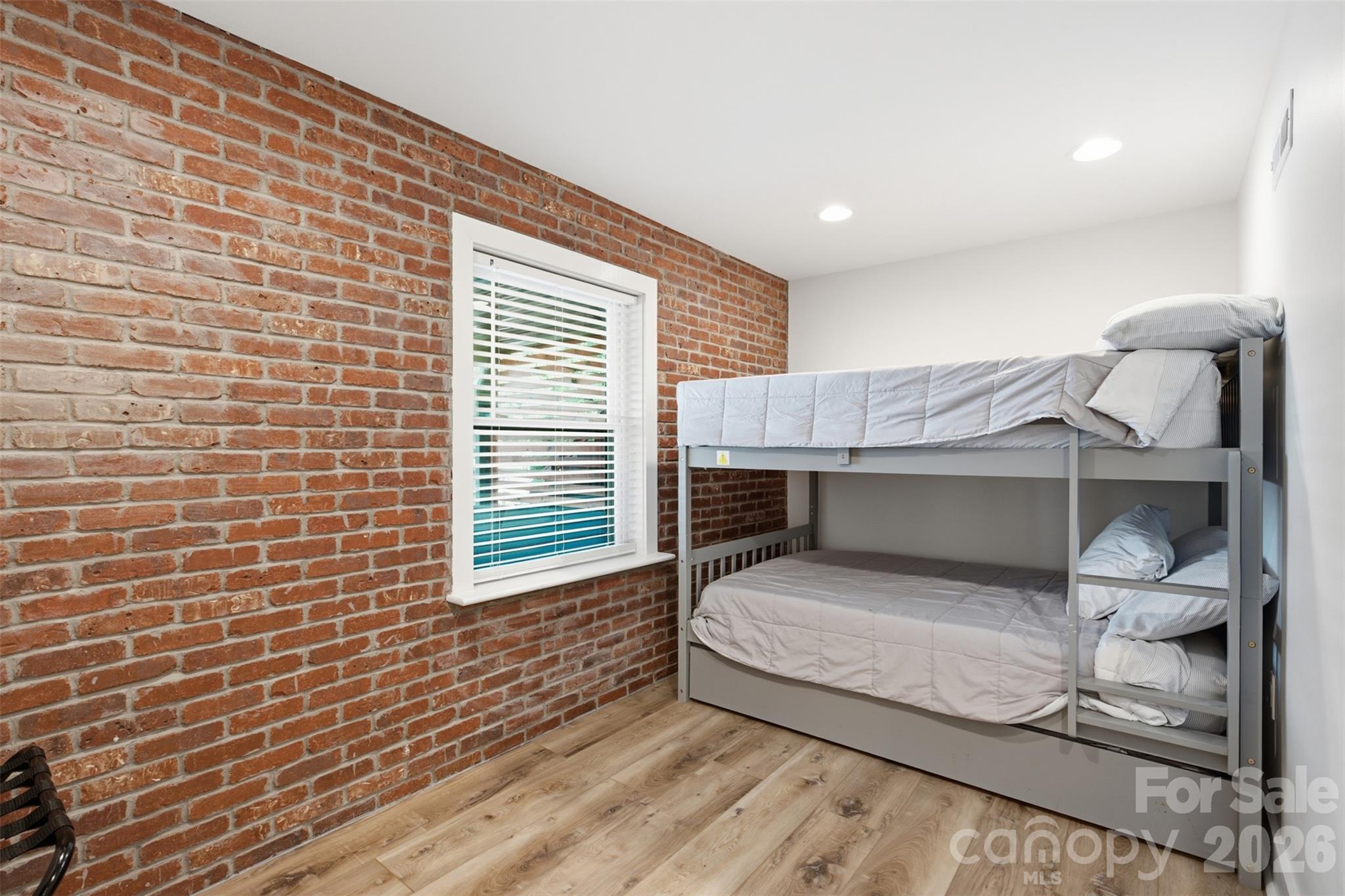 128 Wickford Lane Property Photo 20
