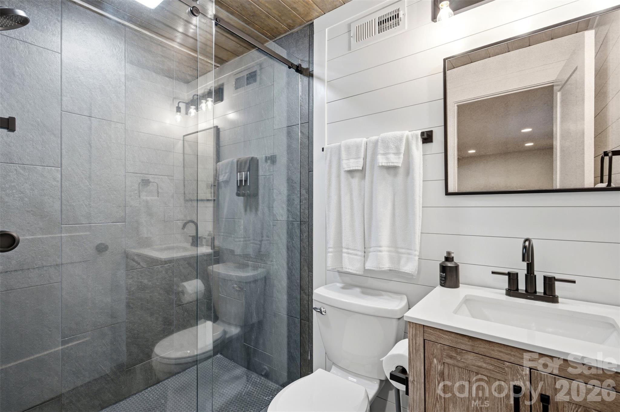 128 Wickford Lane Property Photo 21