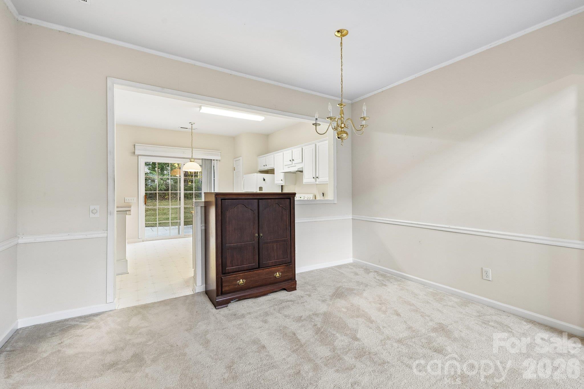 1217 Stourbridge Lion Drive Property Photo 8