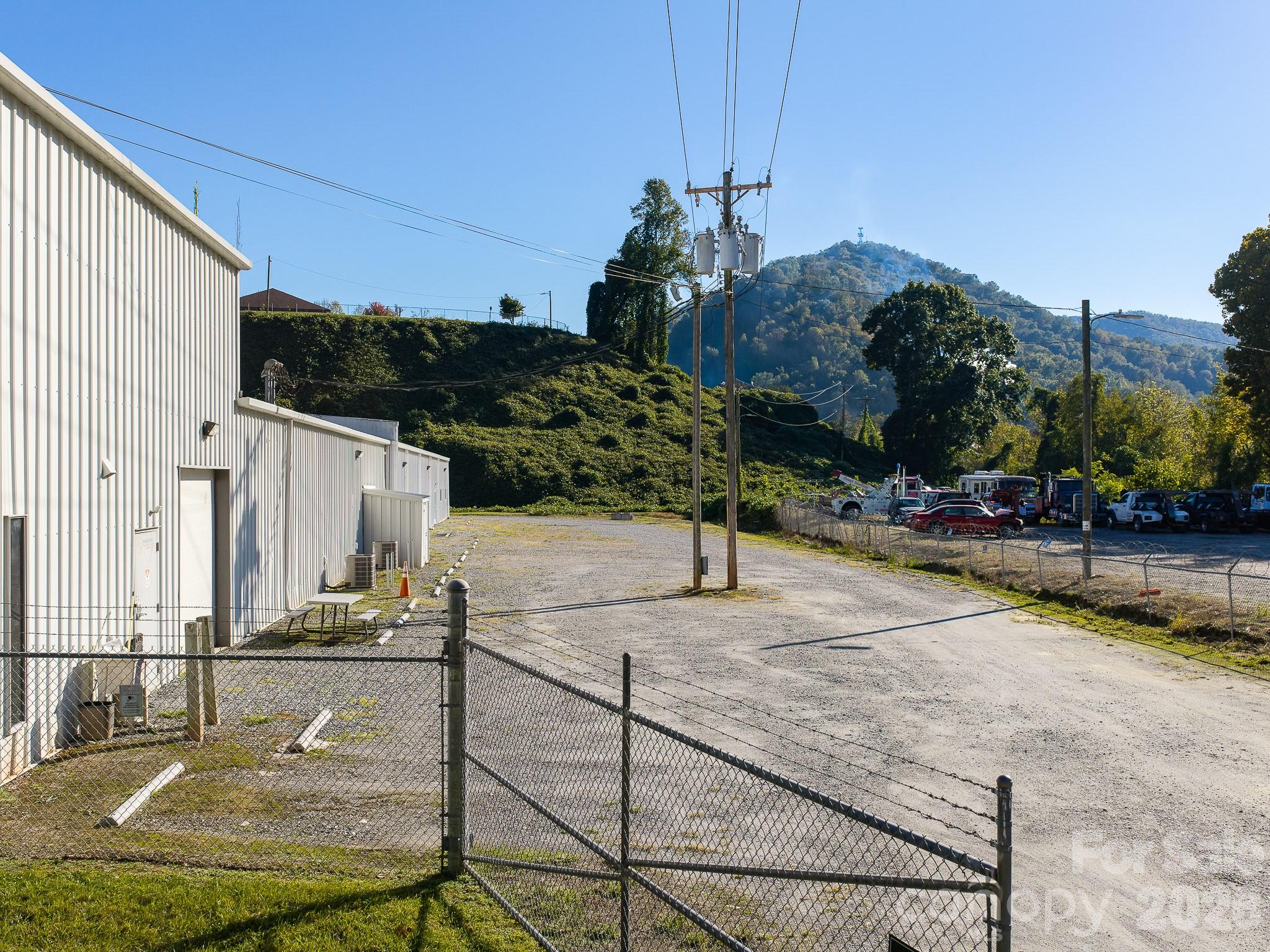 95 Harold Street Property Photo 4
