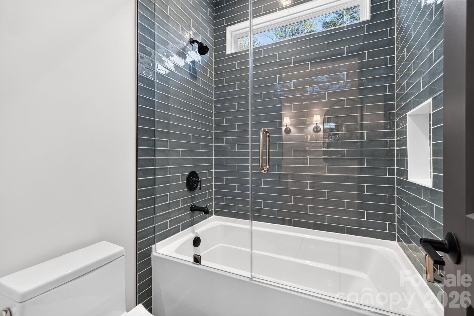 221 Smithfield Drive Property Photo 27