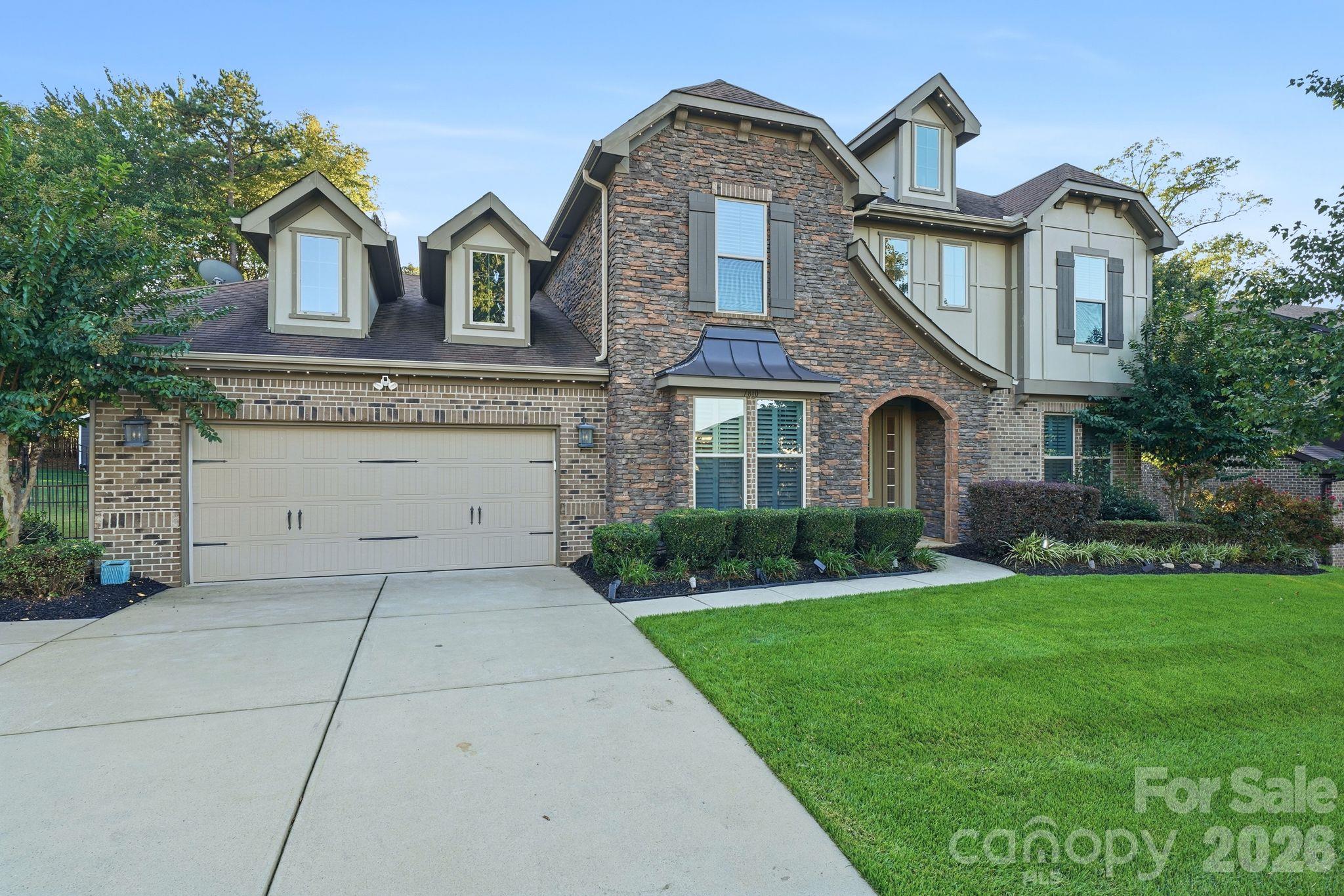 7810 Sand Trap Lane Property Photo 2