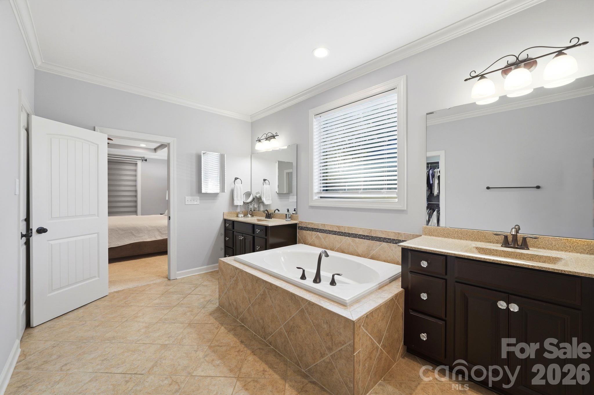 7810 Sand Trap Lane Property Photo 23