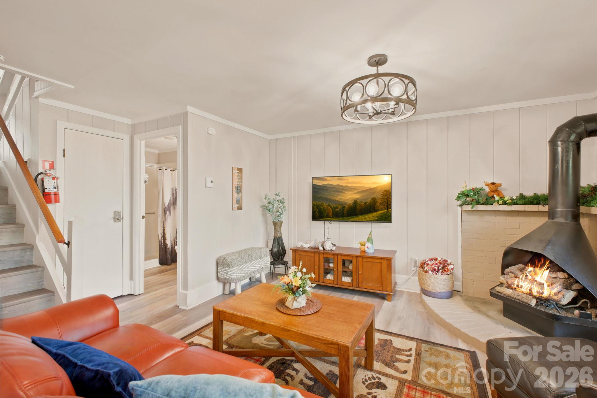 220 Charter Hills Road A-3 Property Photo 6