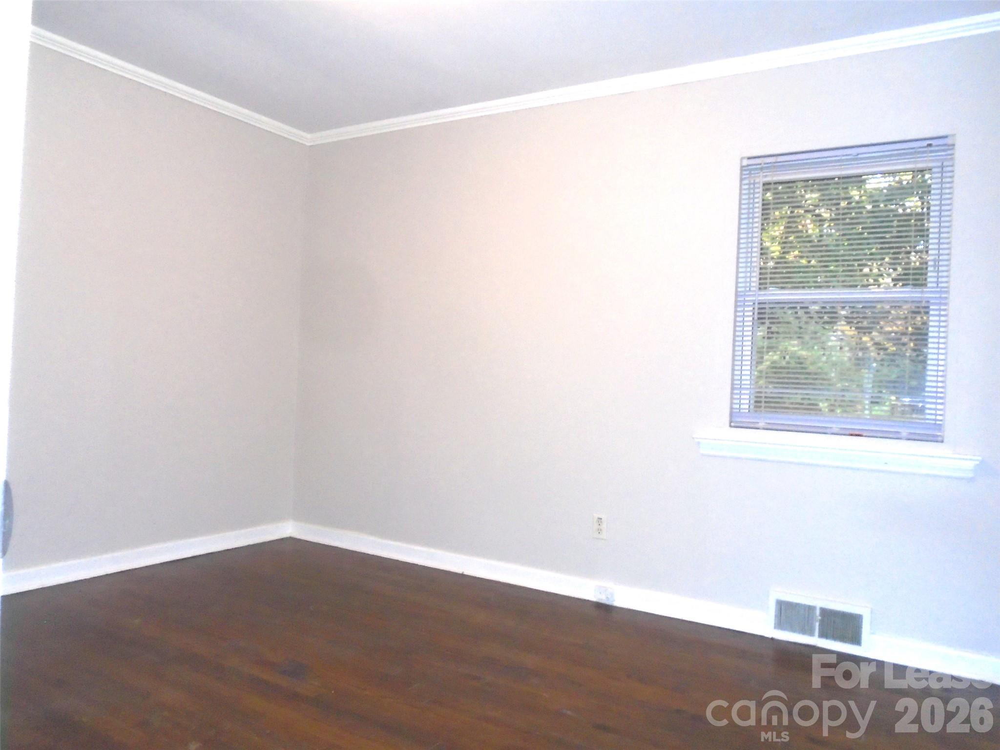 1520 Downs Avenue Property Photo 8