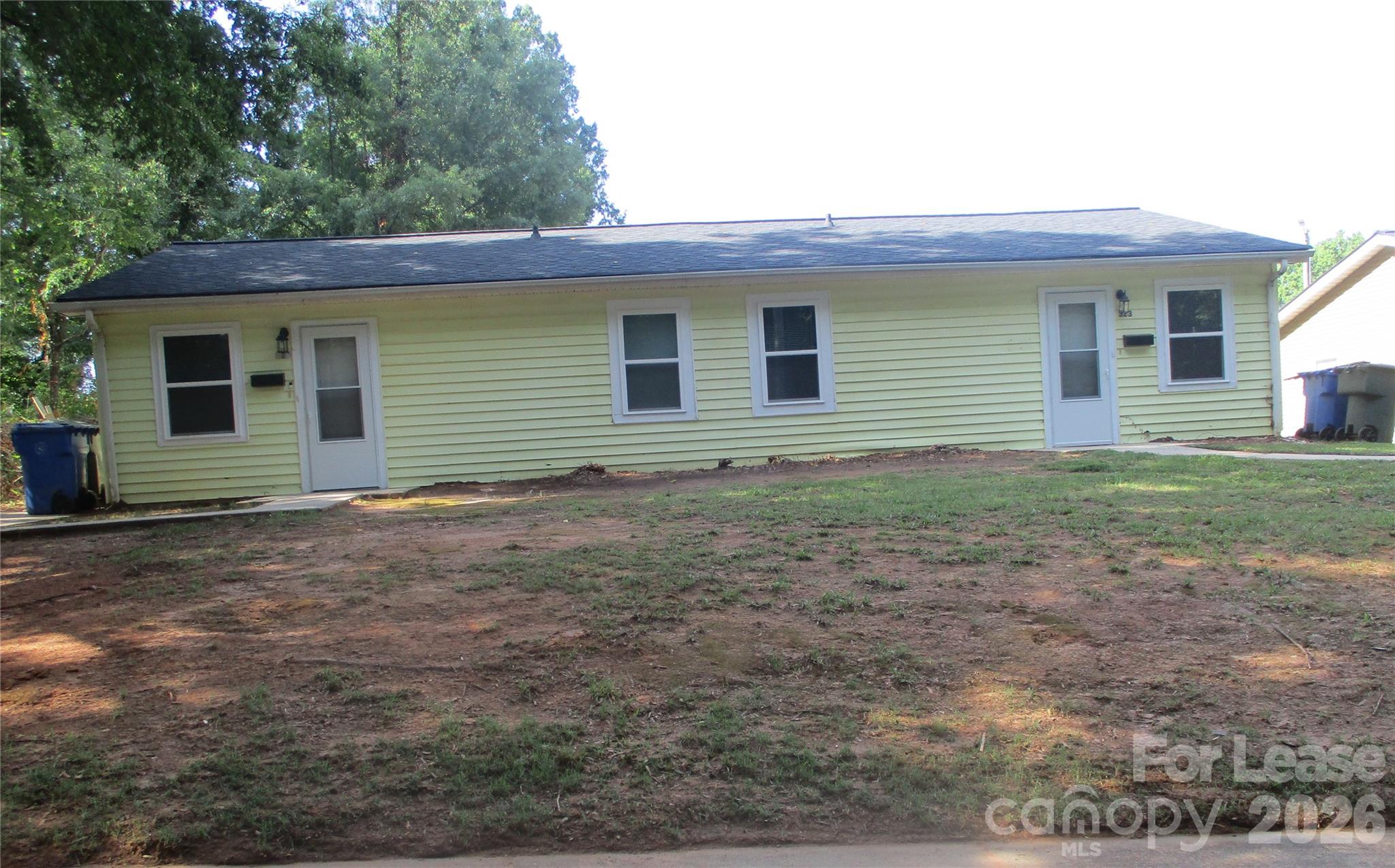321 Oak Street Street Property Photo 2