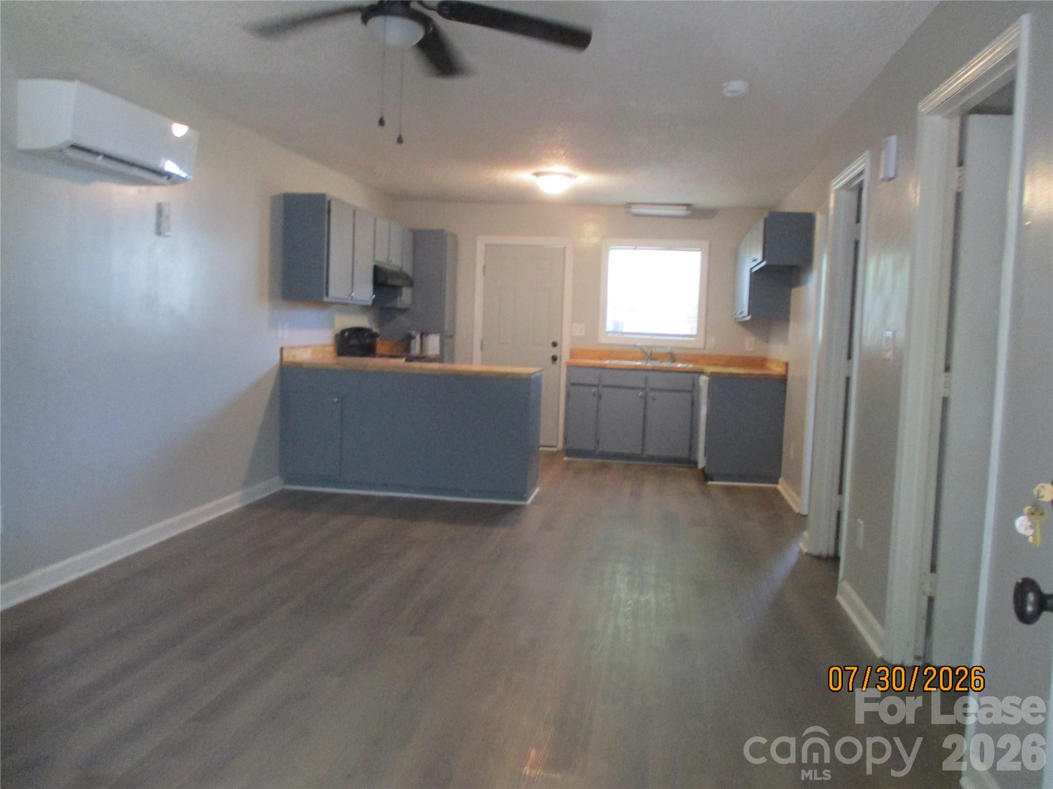 321 Oak Street Street Property Photo 4
