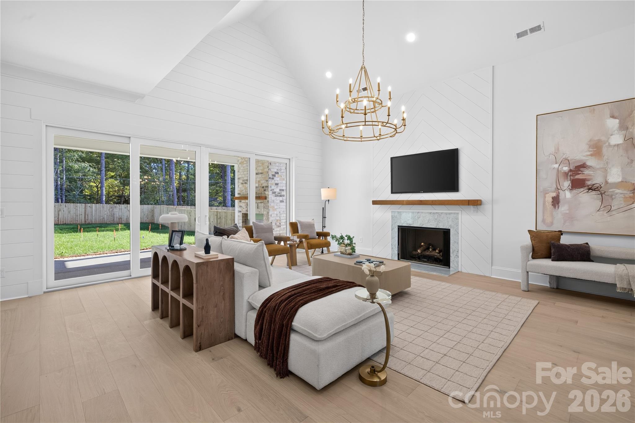 215 Smithfield Drive Property Photo 3