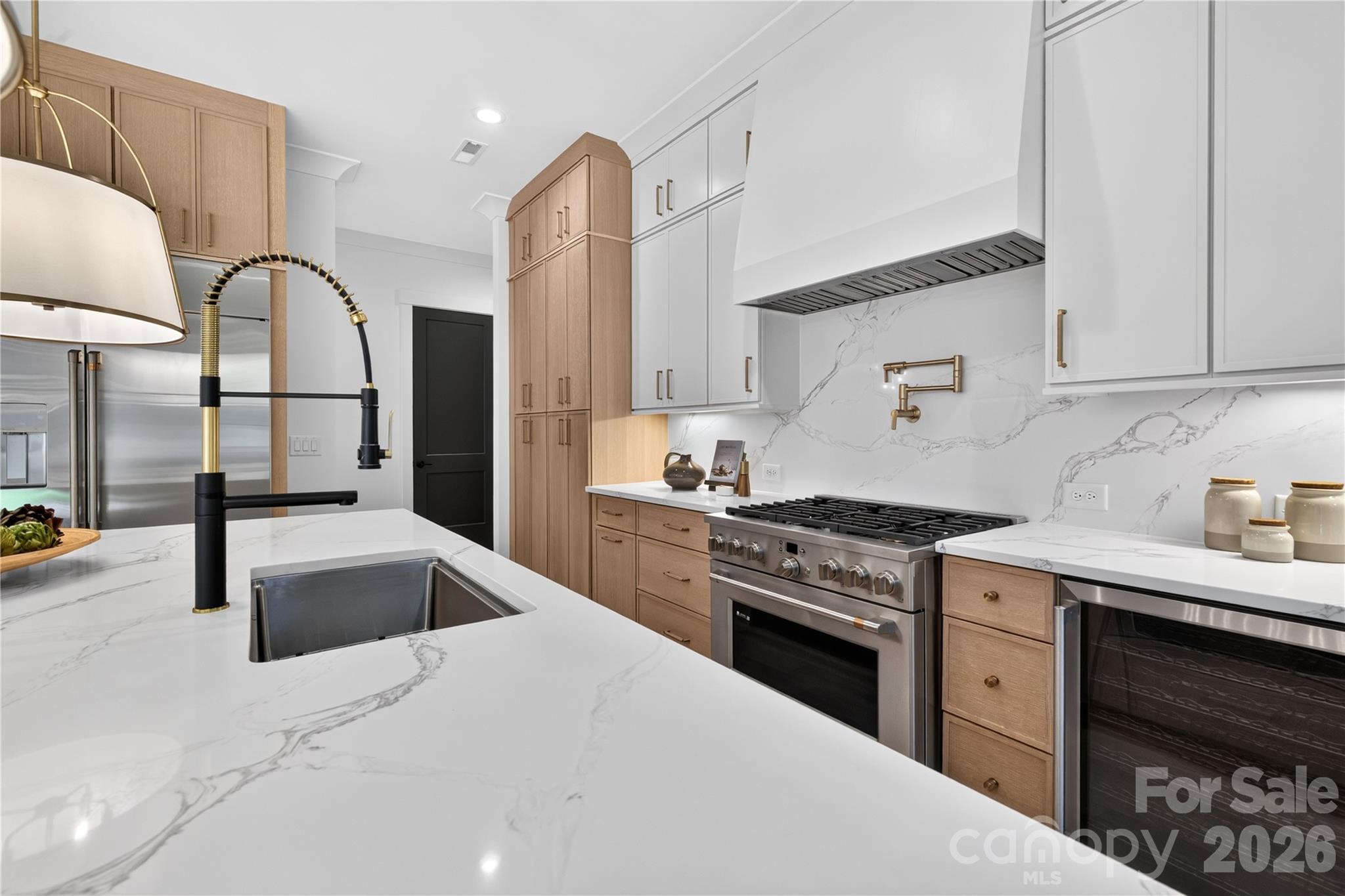 215 Smithfield Drive Property Photo 16