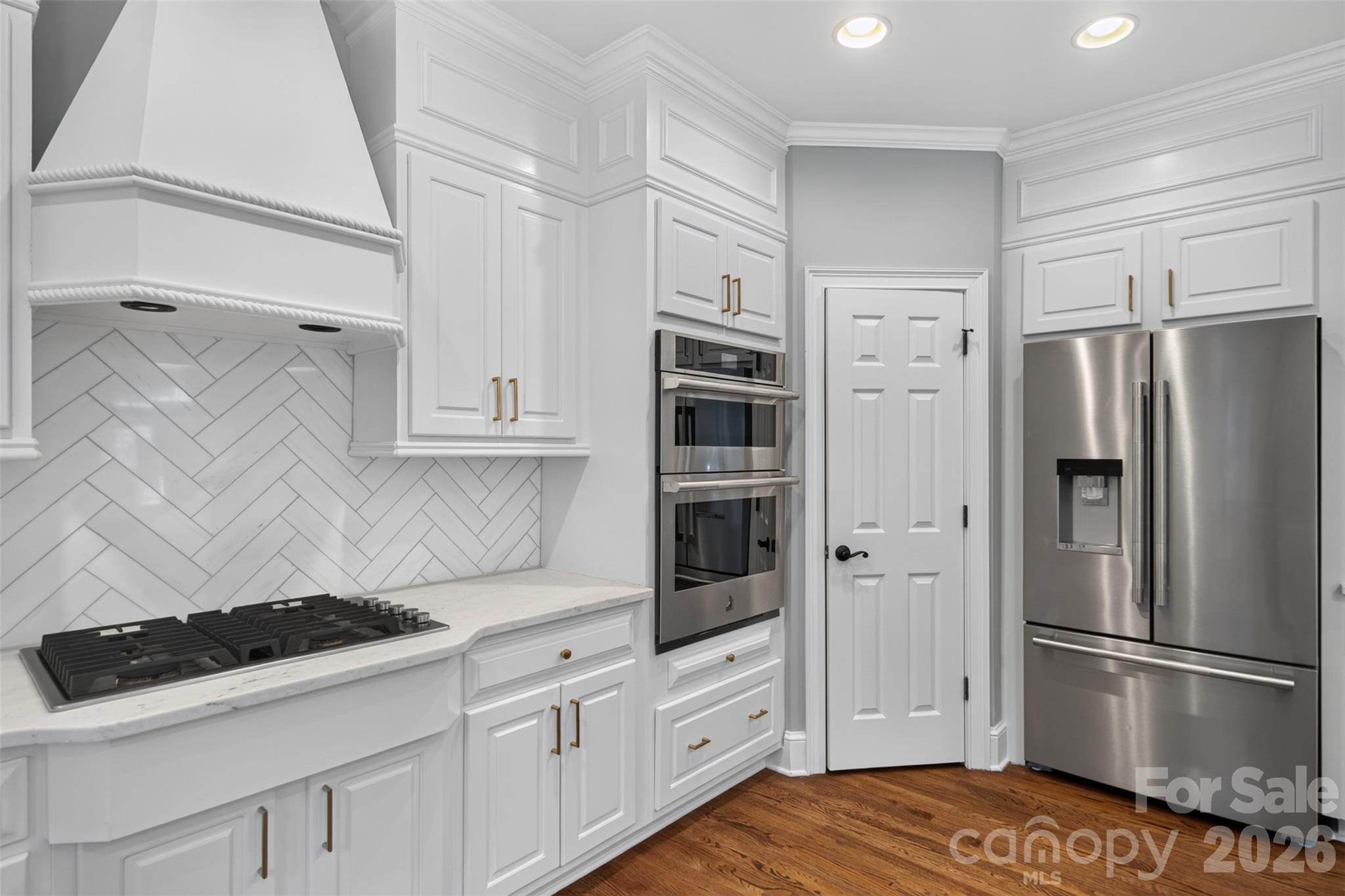 8634 Woodmere Crossing Lane Property Photo 14