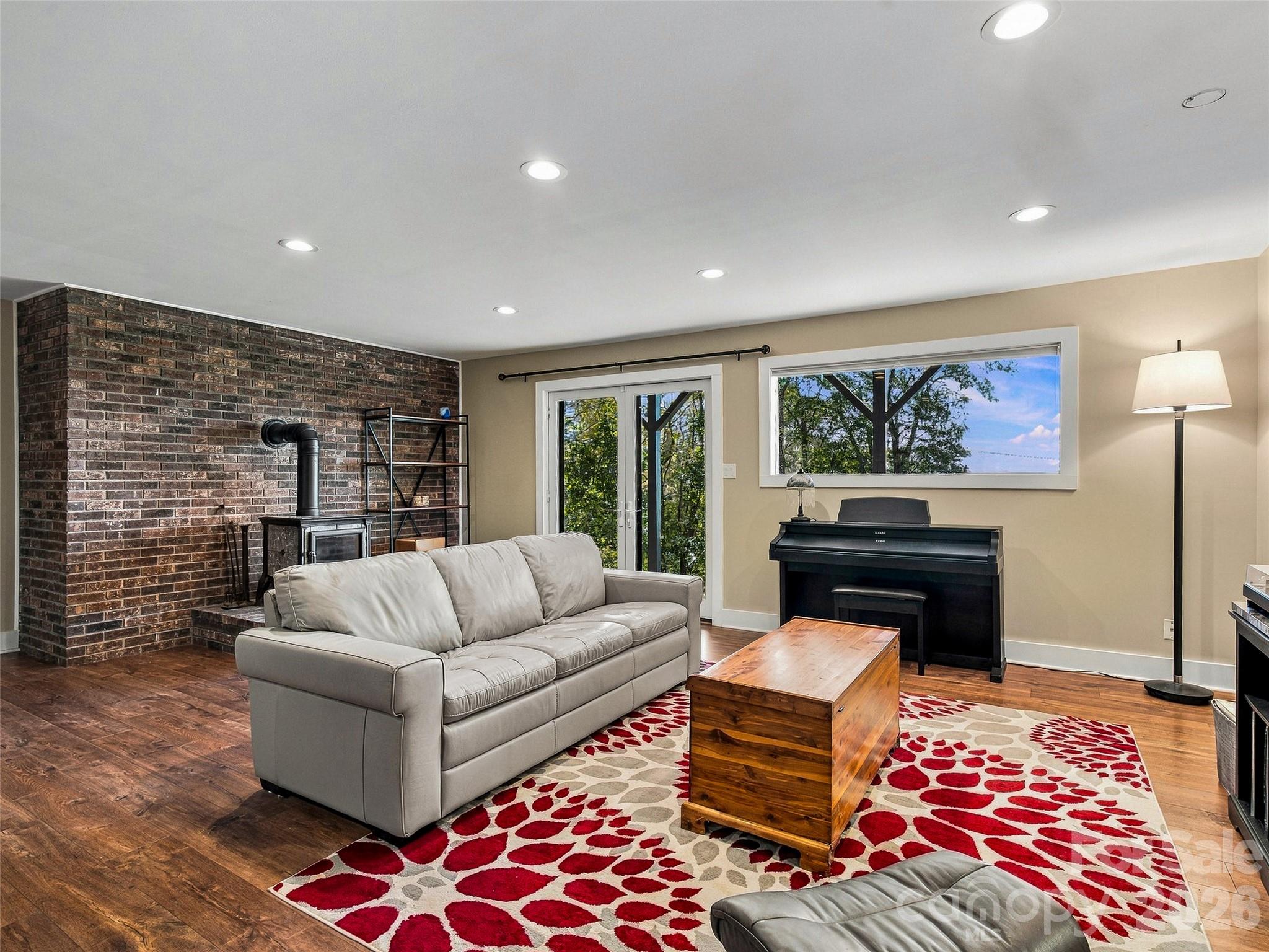 21 Peach Knob Drive Property Photo 40