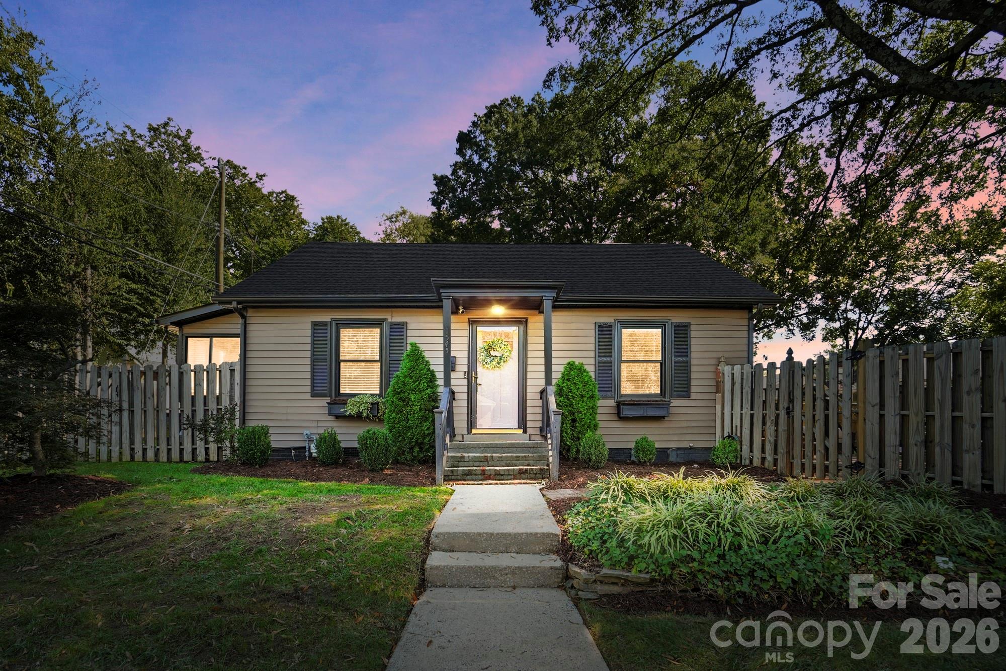1545 Wickford Place Property Photo 1