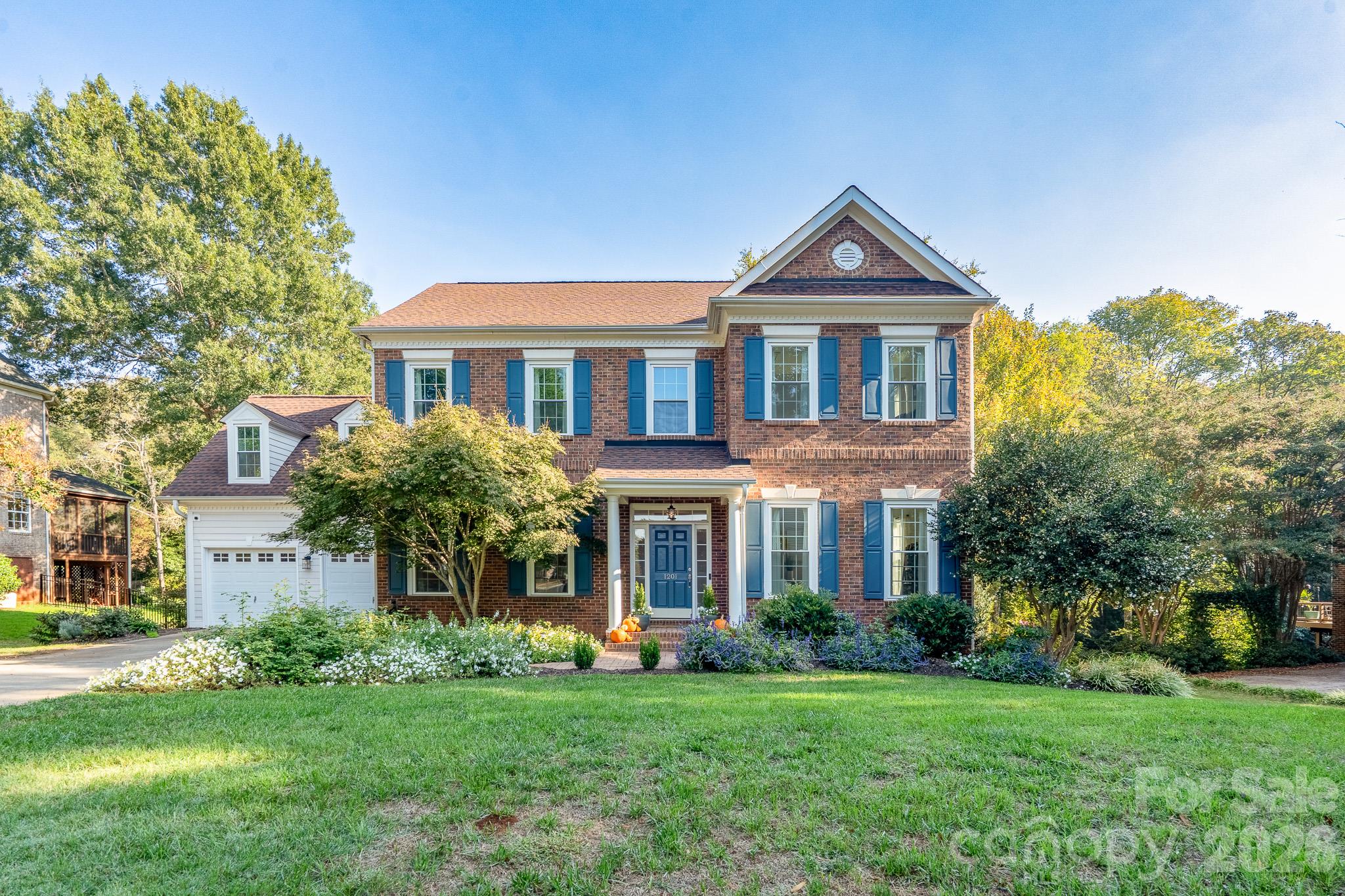 1201 Beckford Glen Drive Property Photo 1