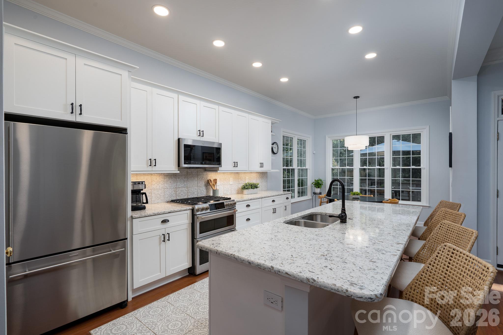 1201 Beckford Glen Drive Property Photo 8