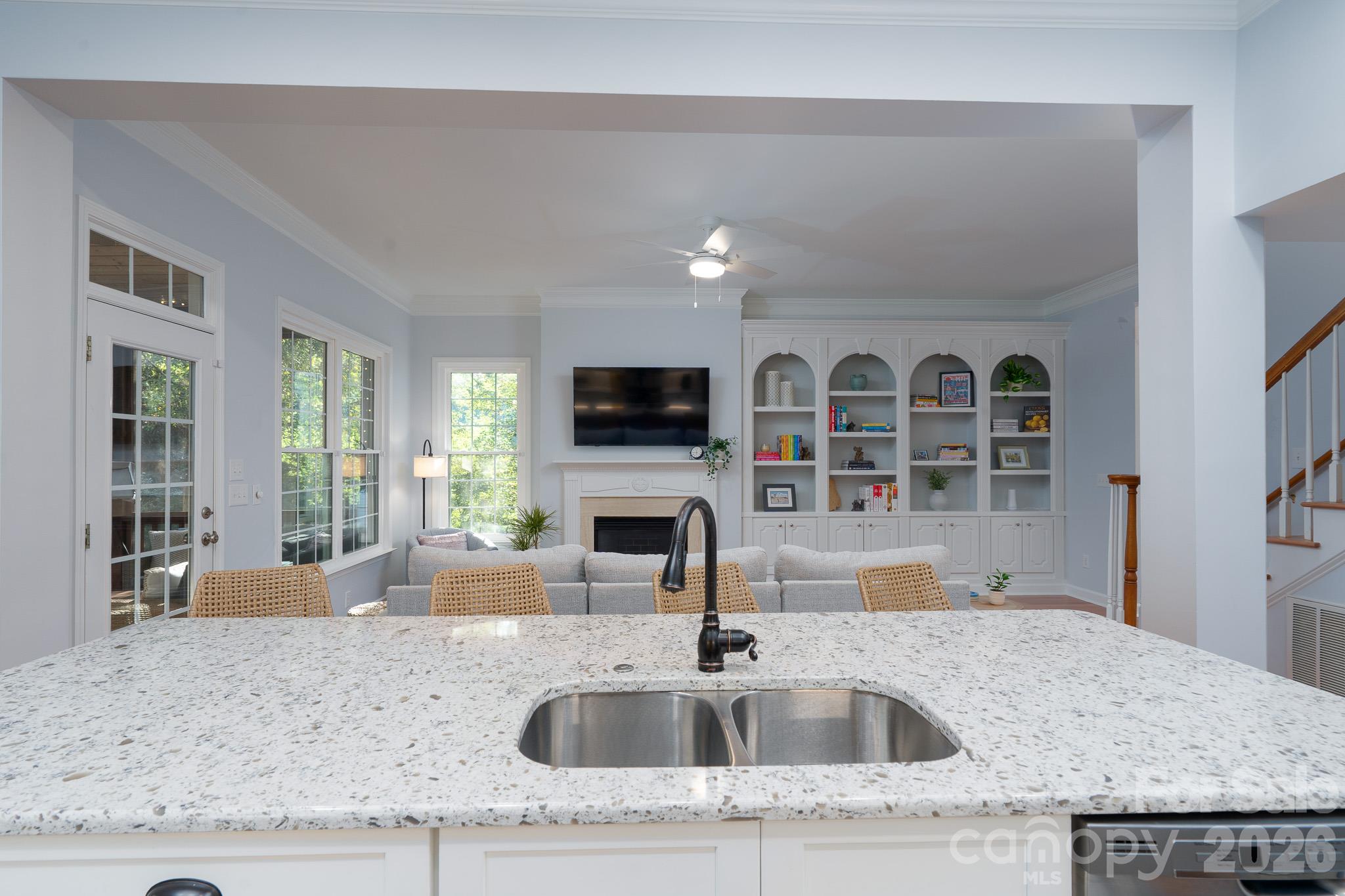 1201 Beckford Glen Drive Property Photo 10