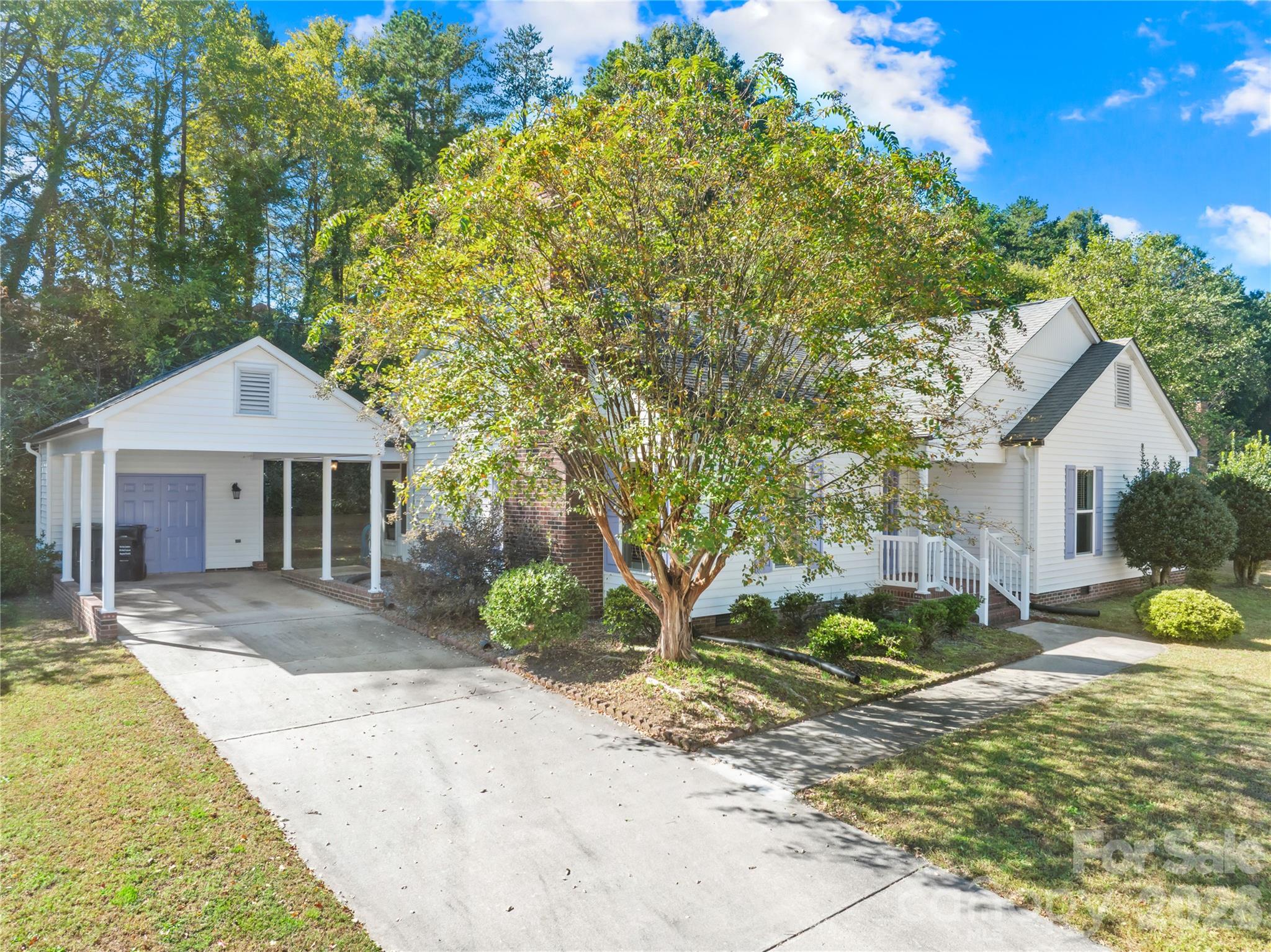 477 Birchwood Trail Property Photo 1