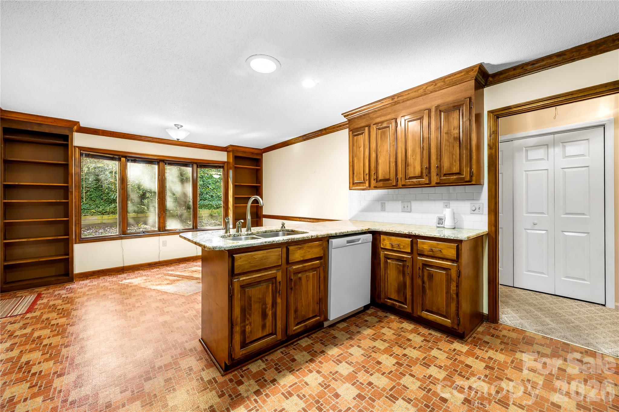 477 Birchwood Trail Property Photo 28
