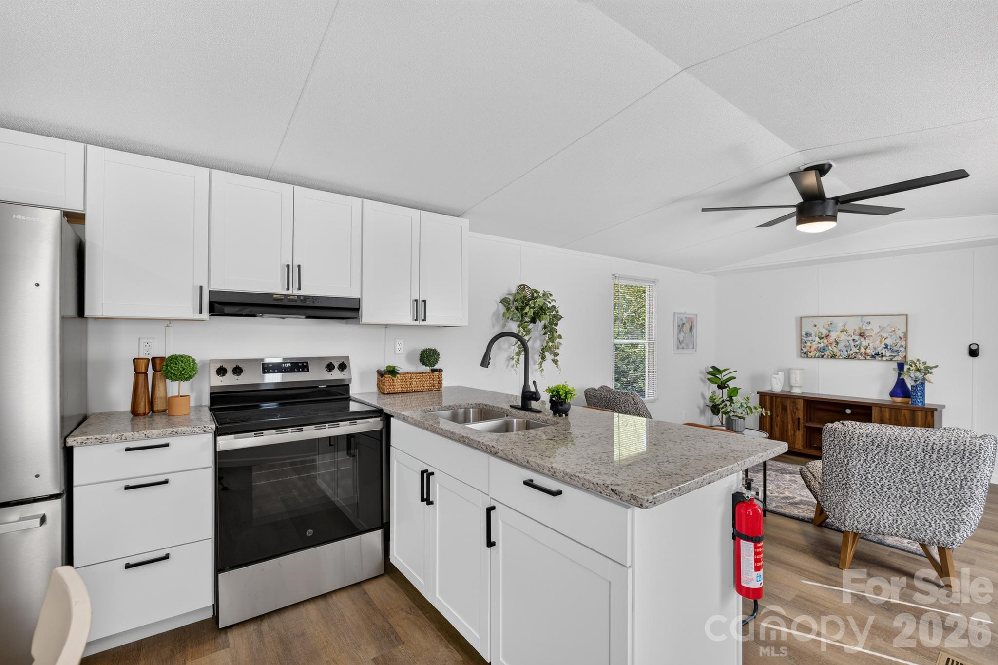 1504 Dulatown Road Property Photo 2