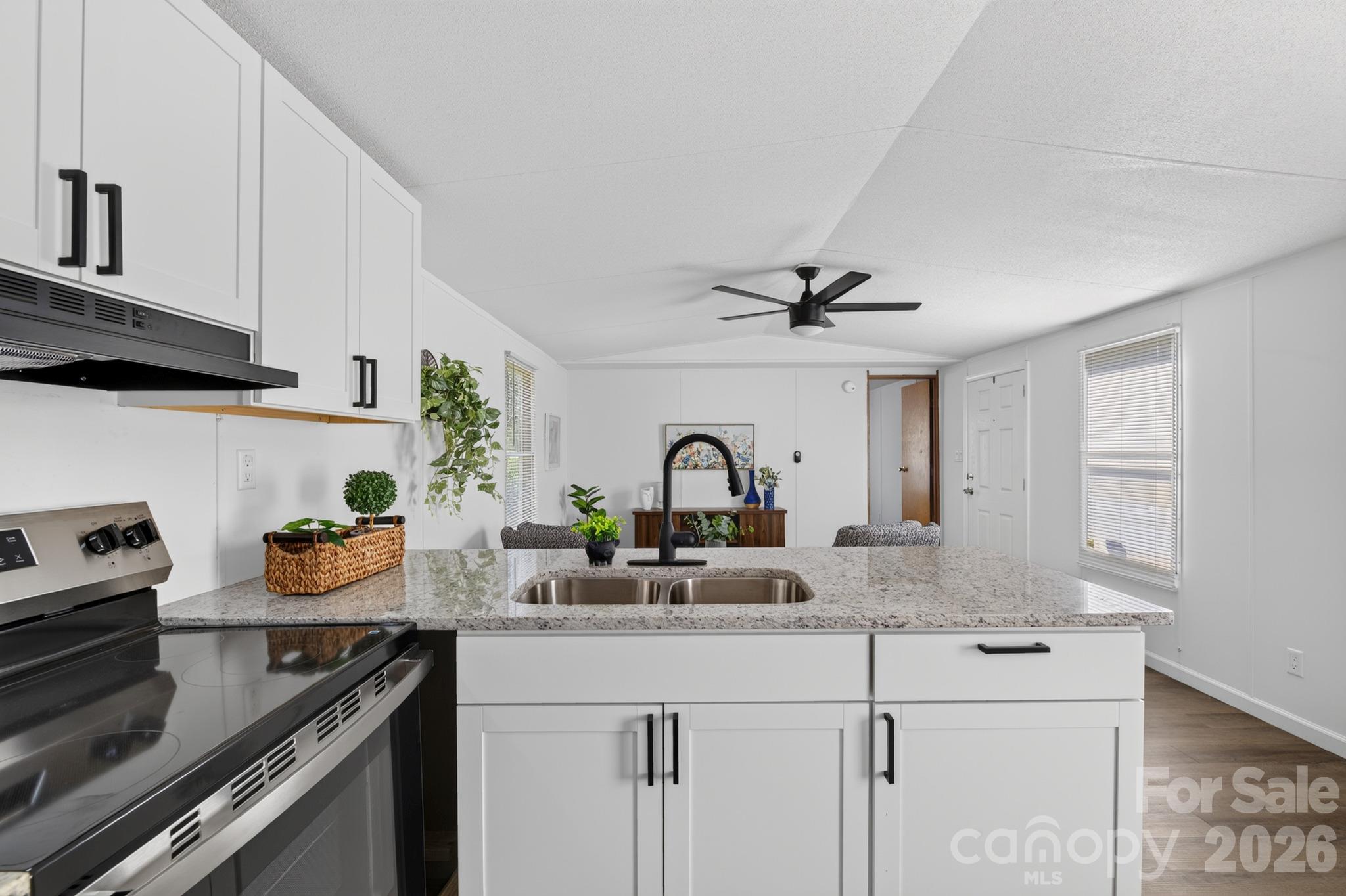 1504 Dulatown Road Property Photo 9