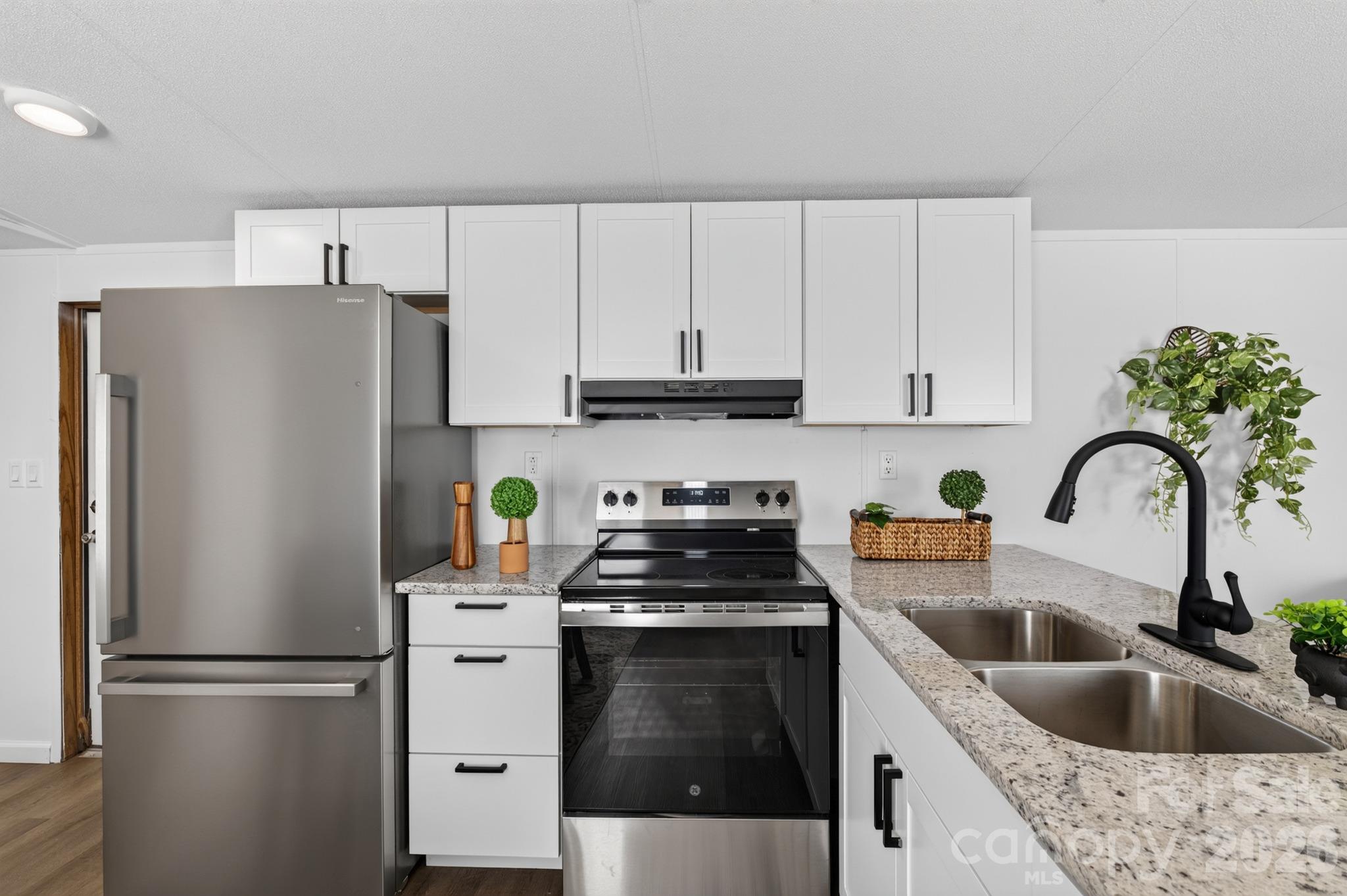 1504 Dulatown Road Property Photo 13