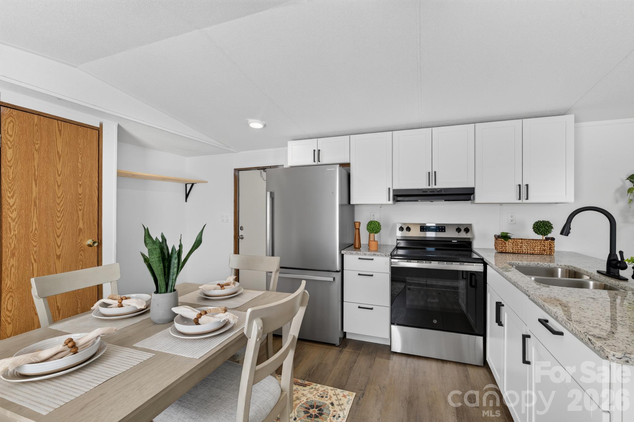 1504 Dulatown Road Property Photo 15