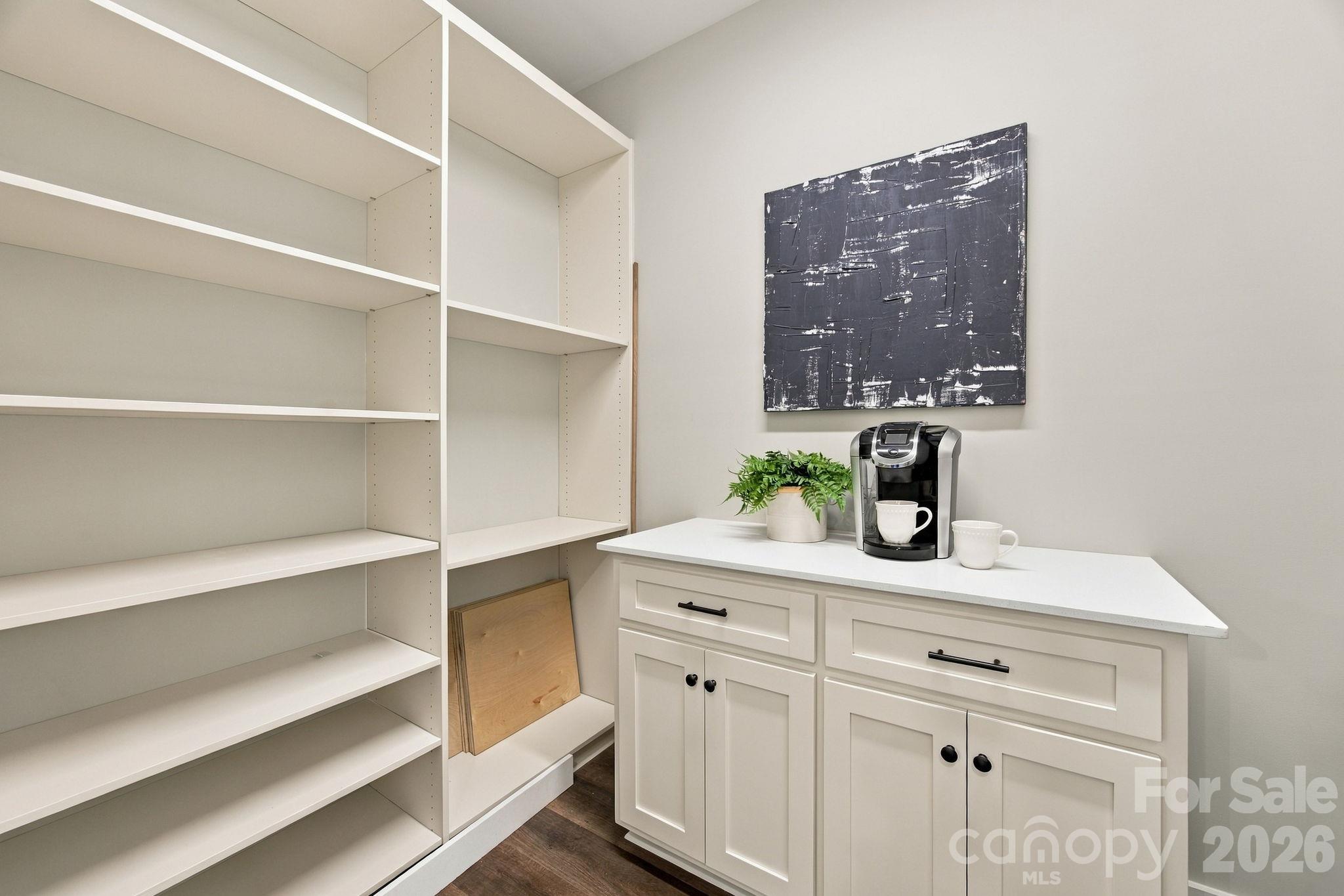 120 S Crawford Street Property Photo 13