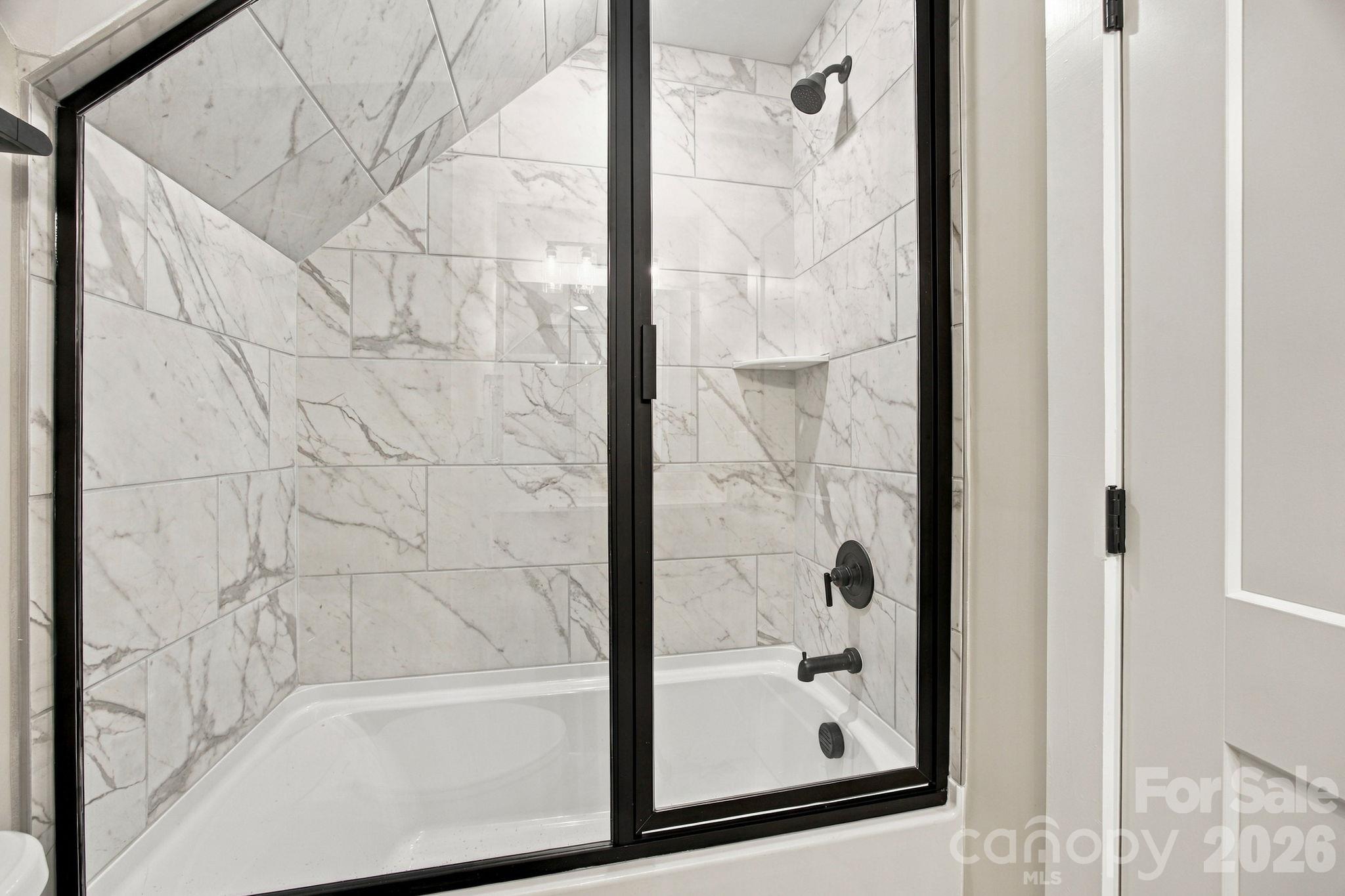 120 S Crawford Street Property Photo 25