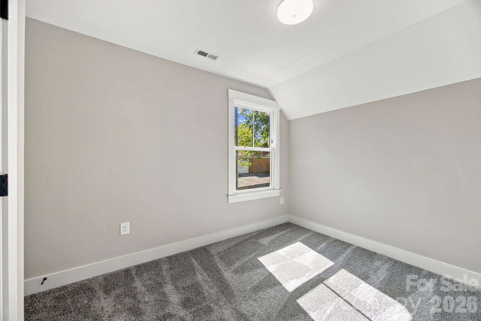 120 S Crawford Street Property Photo 28