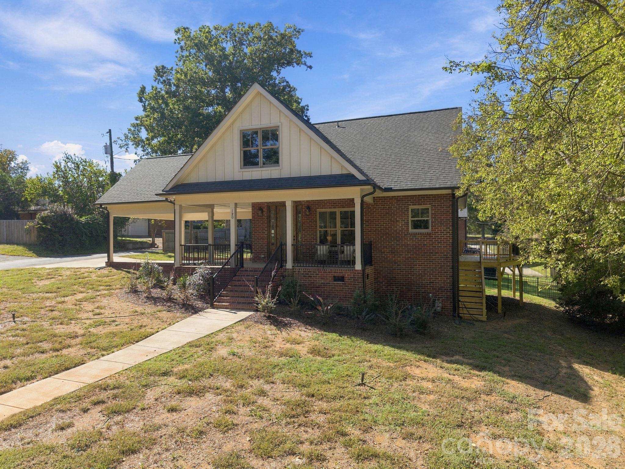 120 S Crawford Street Property Photo 32