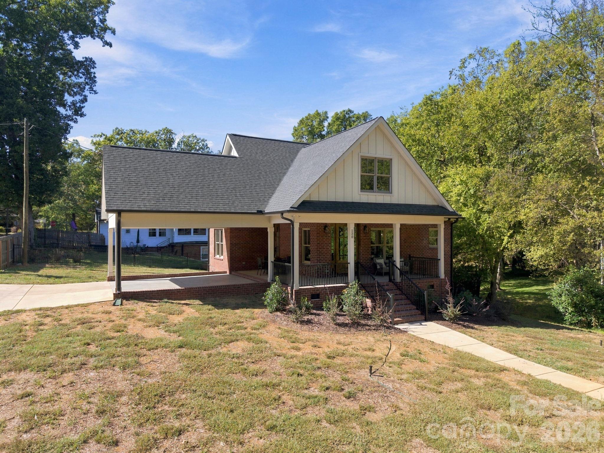 120 S Crawford Street Property Photo 33