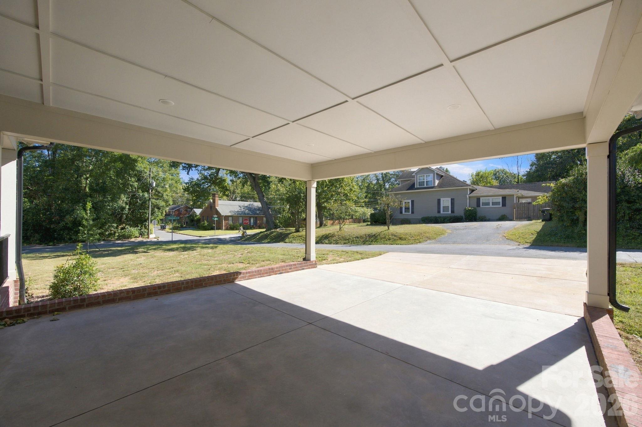 120 S Crawford Street Property Photo 41