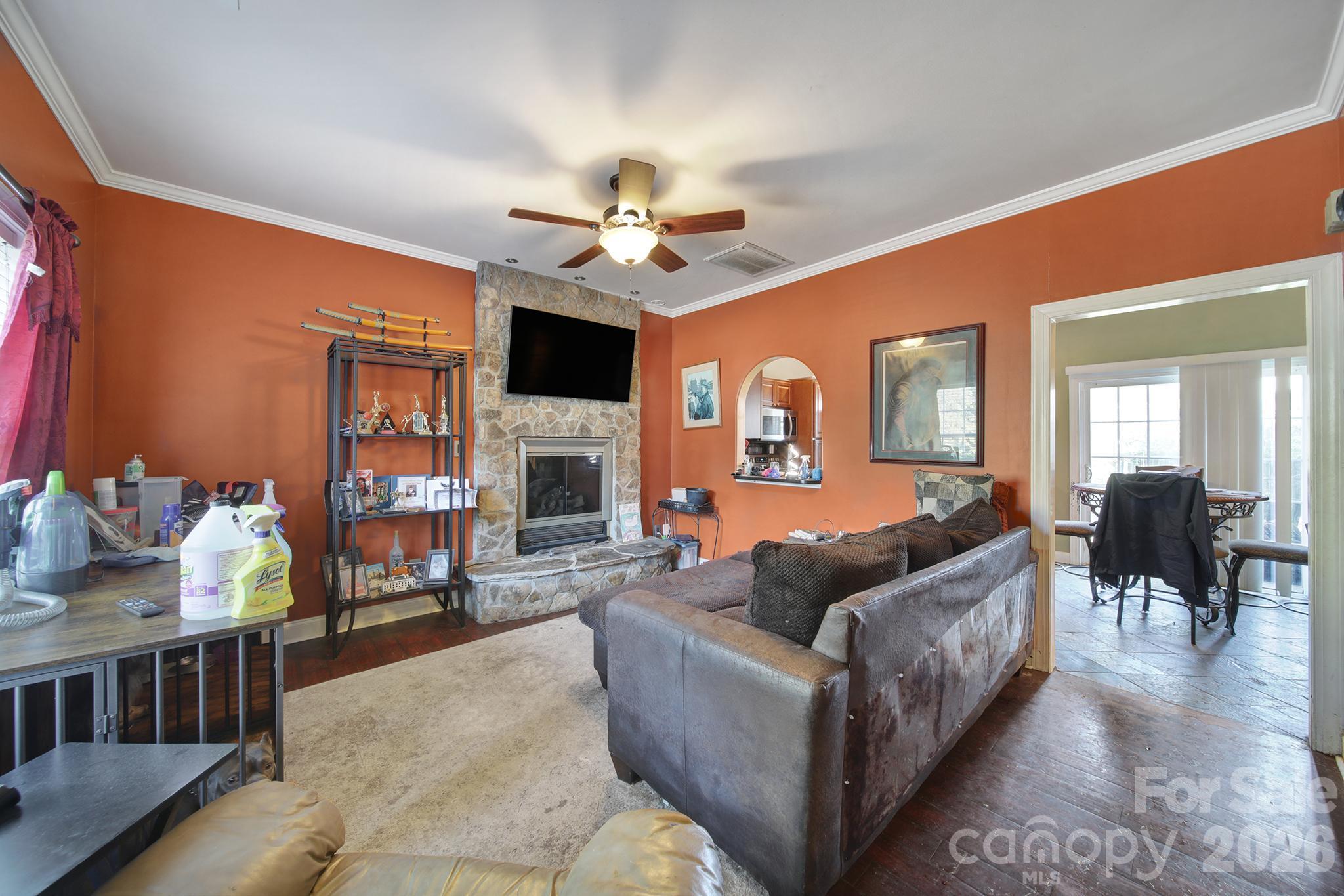 6029 Timbertop Lane Property Photo 2
