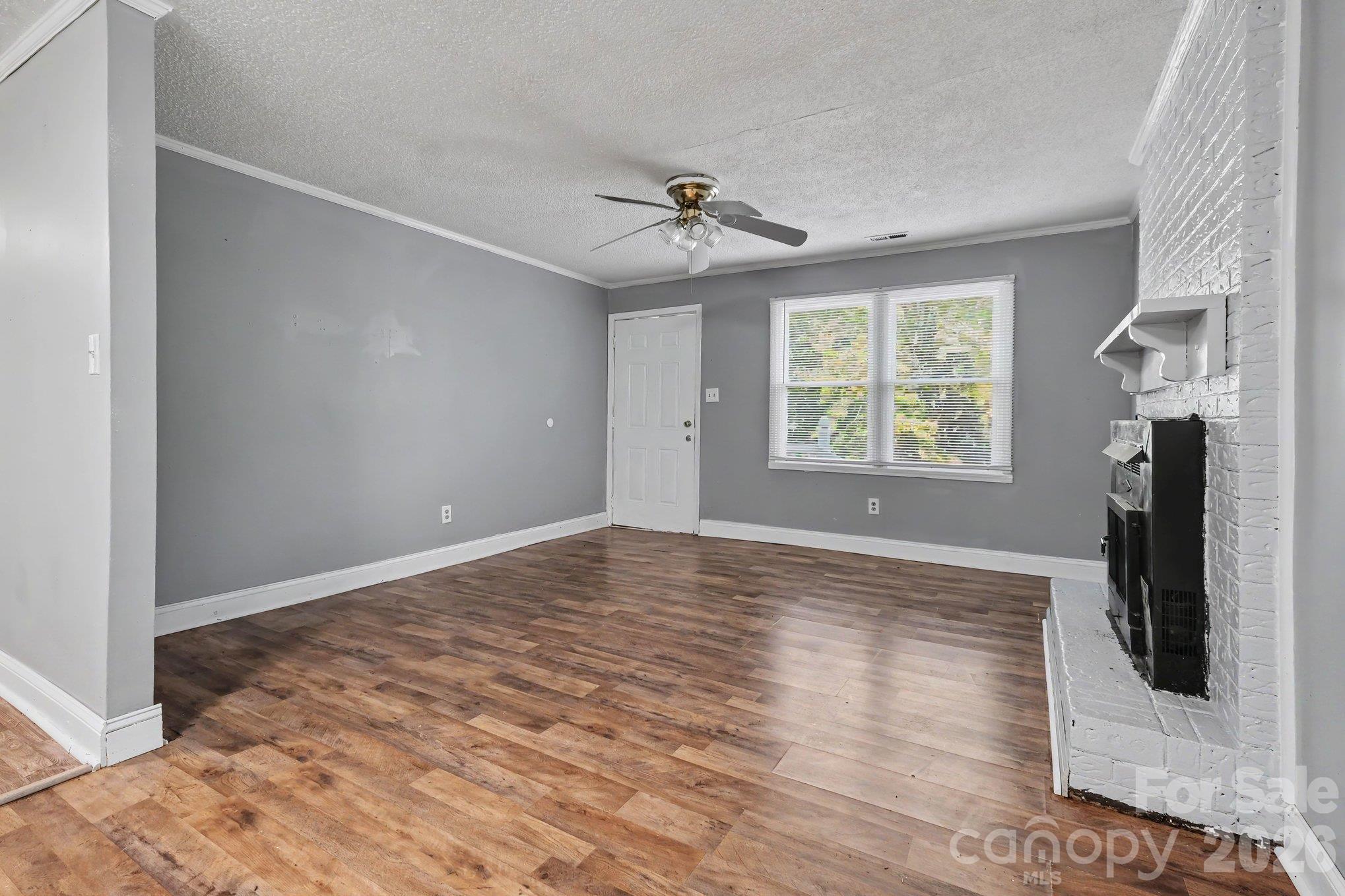 306 Hubbard Street Property Photo 5