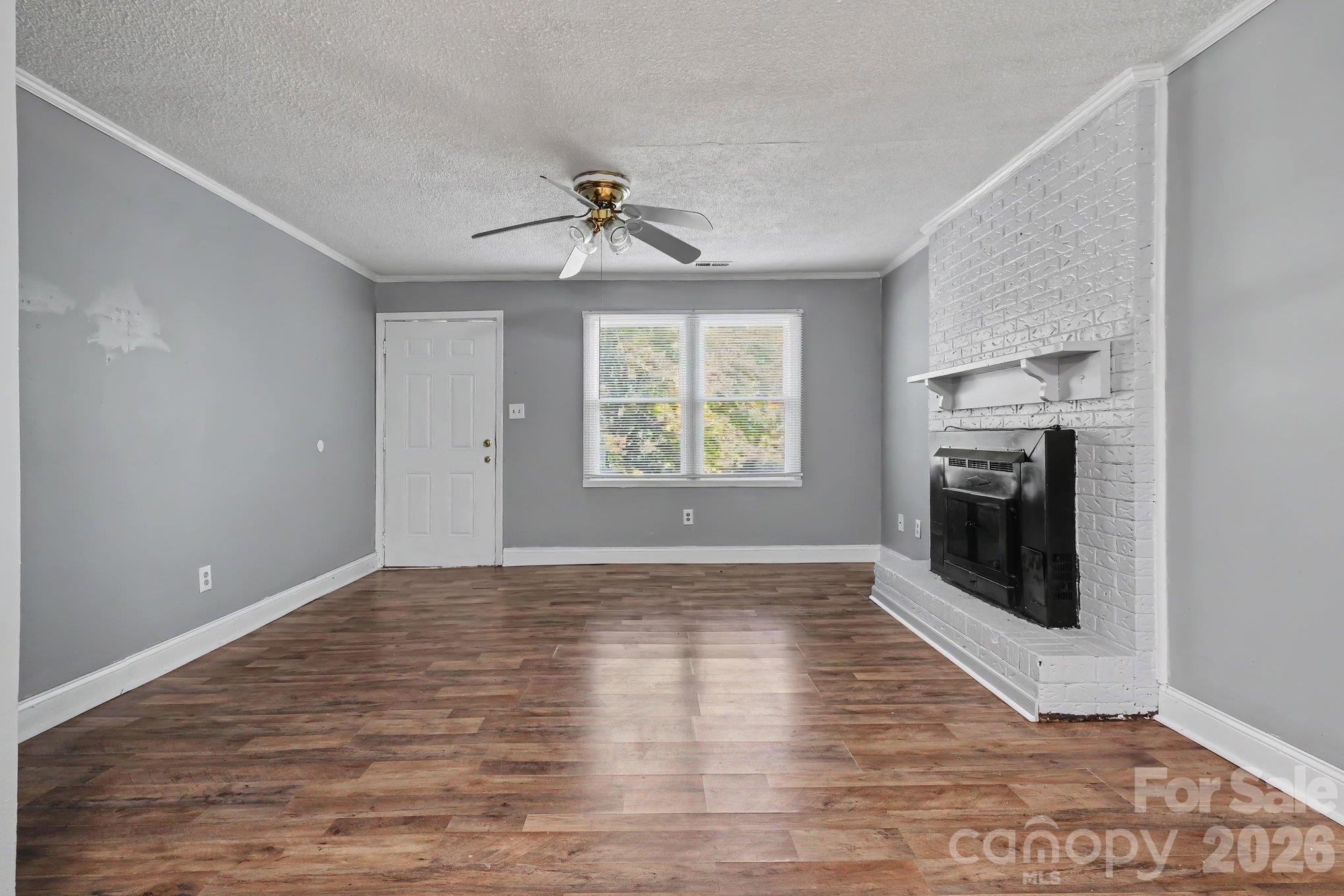 306 Hubbard Street Property Photo 6