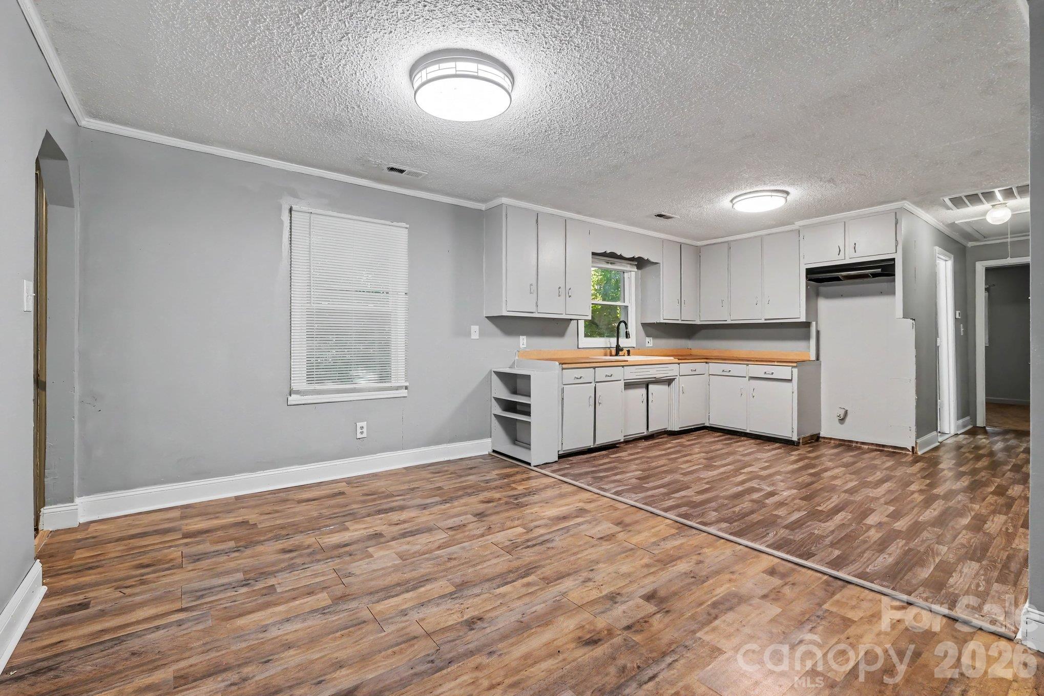 306 Hubbard Street Property Photo 13