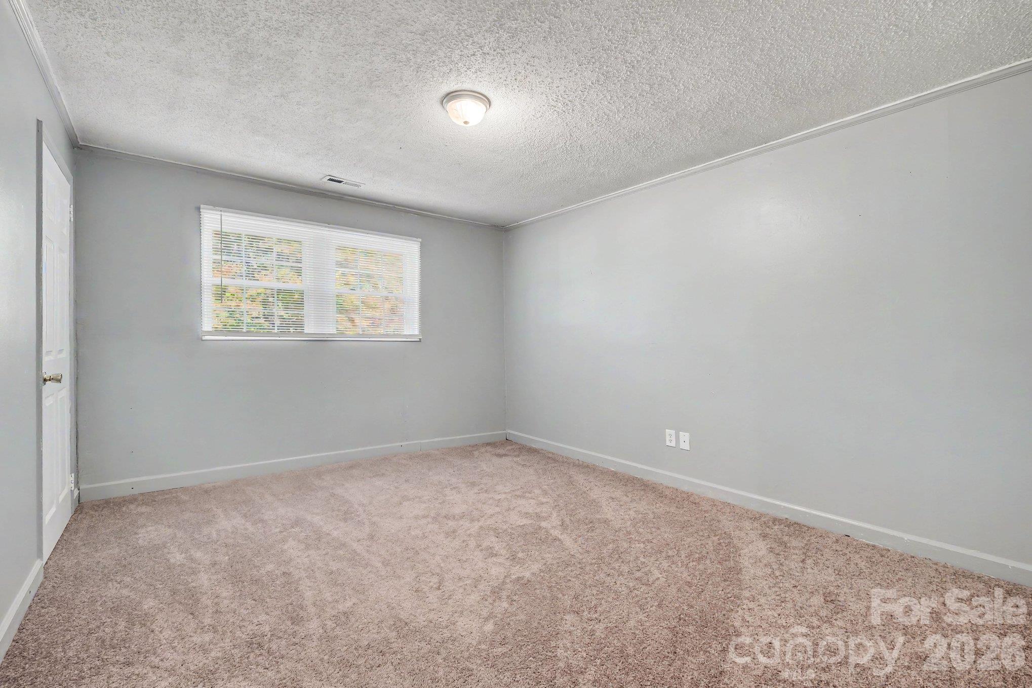 306 Hubbard Street Property Photo 18