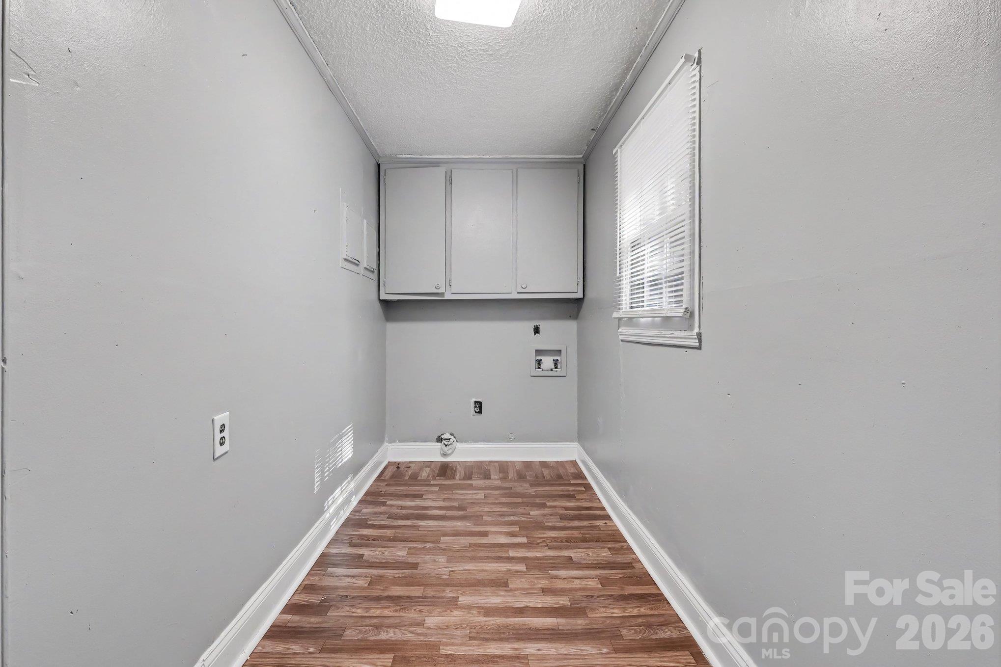 306 Hubbard Street Property Photo 28