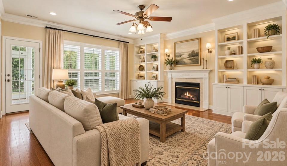 1016 Master Gunner Court Property Photo 4