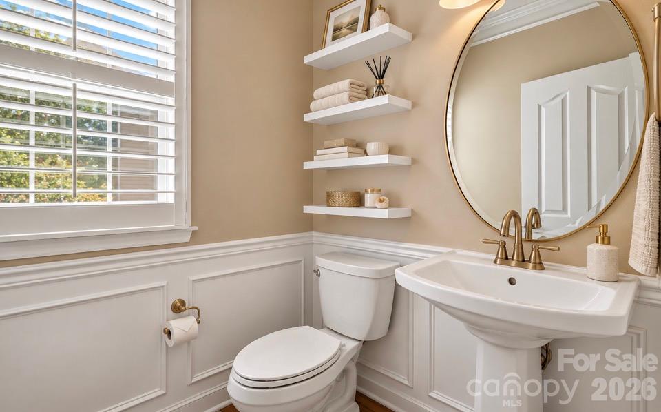 1016 Master Gunner Court Property Photo 7