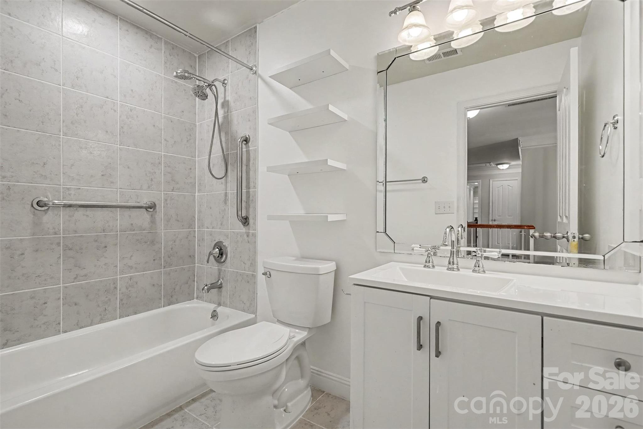 1016 Master Gunner Court Property Photo 32