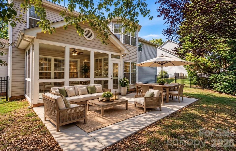 1016 Master Gunner Court Property Photo 34