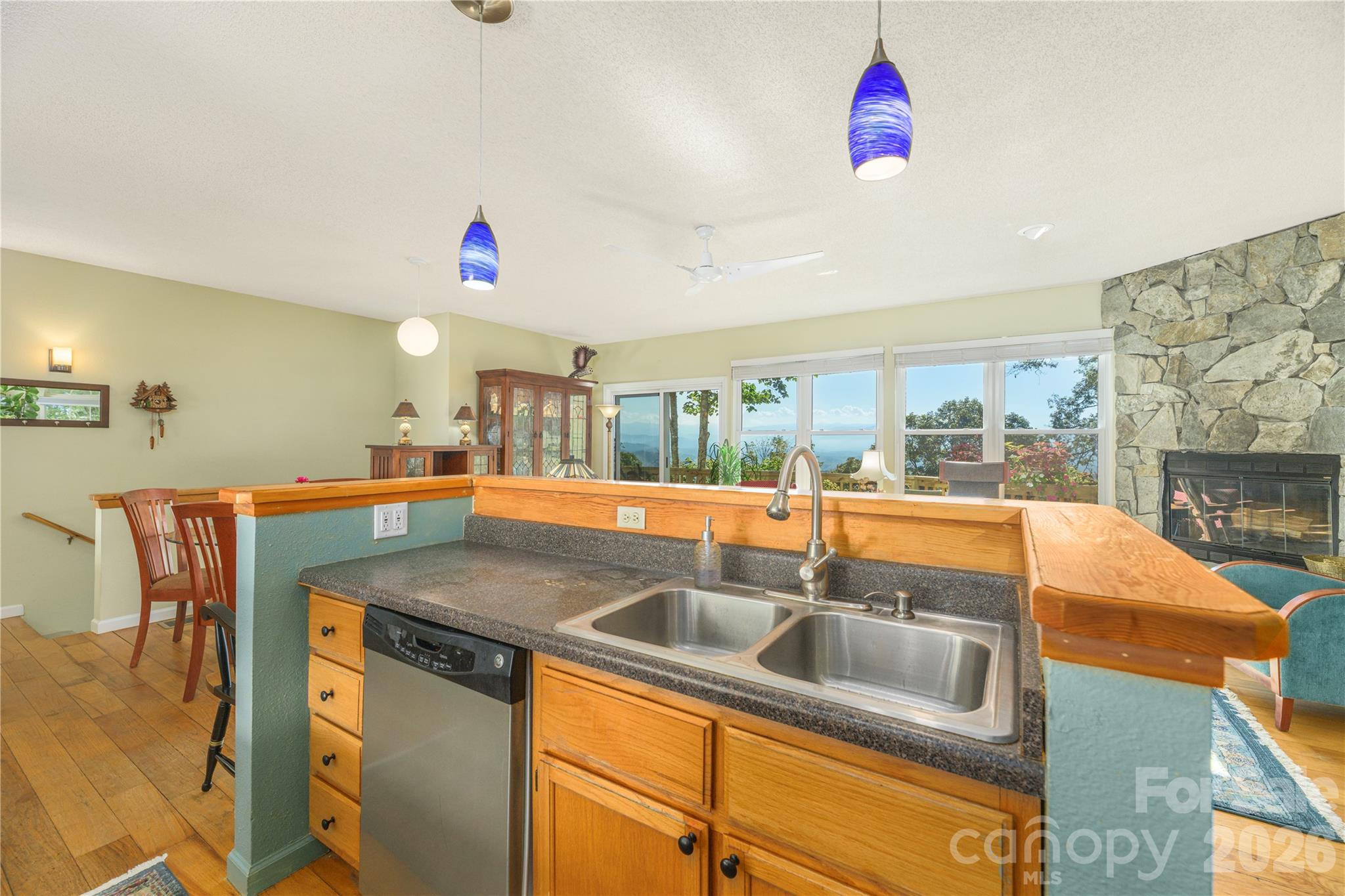 804 Madison Heights Drive Property Photo 15