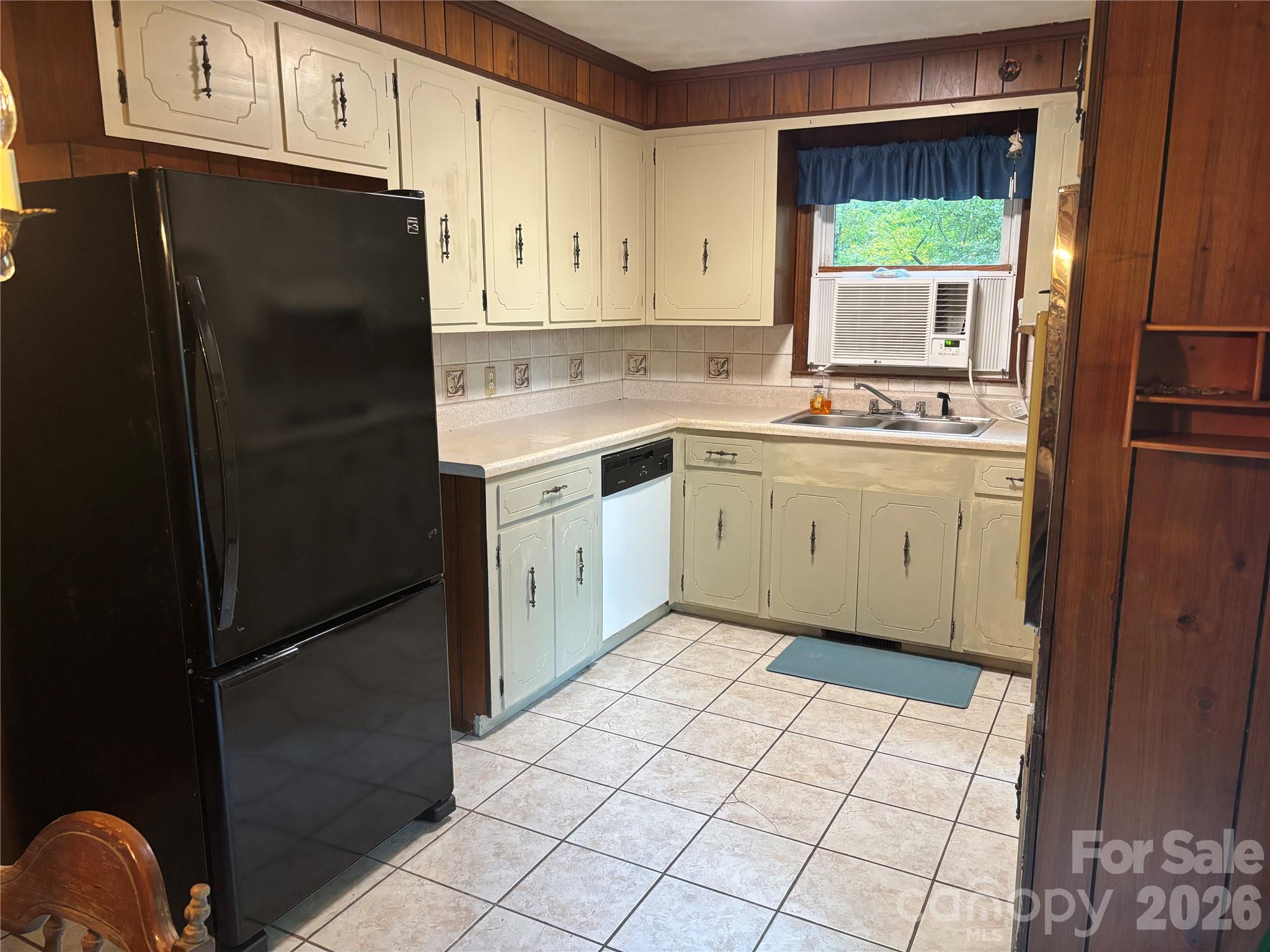 5923 Stack Road Property Photo 5